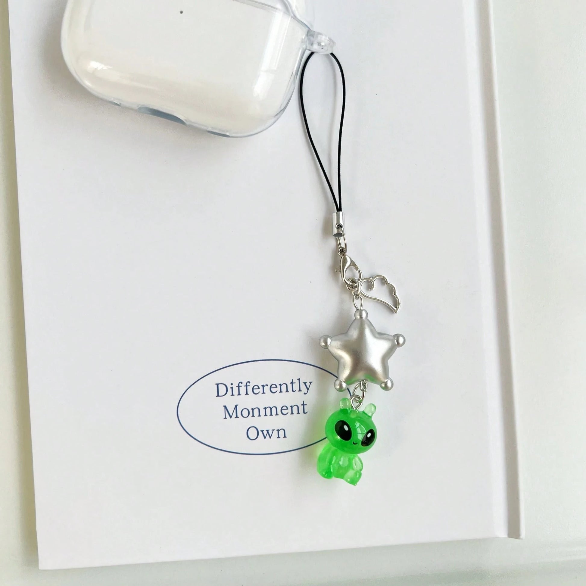 New Personalized Quirky Star Phone Lanyard Transparent Alien Phone Strap Keychain Bag Charm Gift Accessory Small Pendant