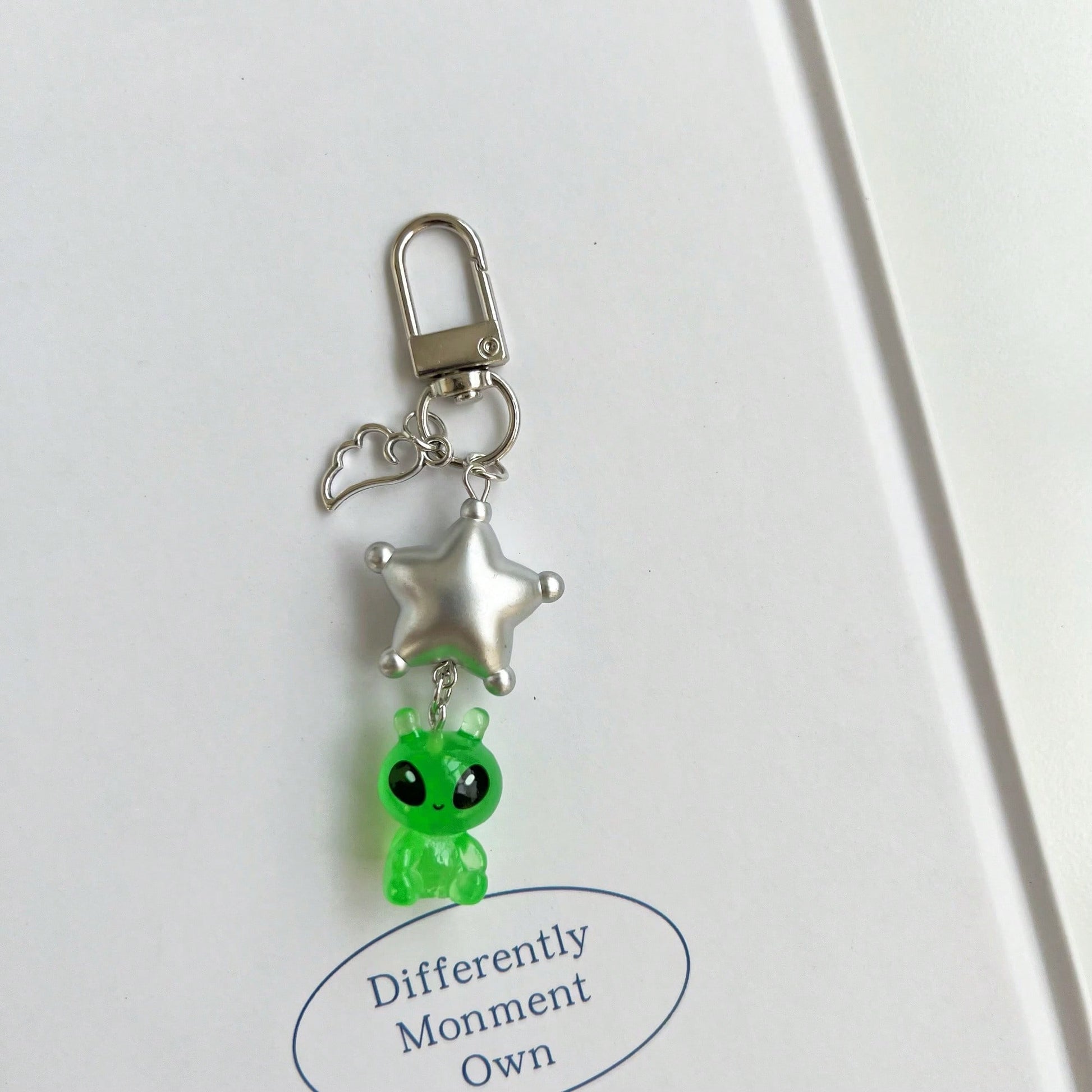 New Personalized Quirky Star Phone Lanyard Transparent Alien Phone Strap Keychain Bag Charm Gift Accessory Small Pendant