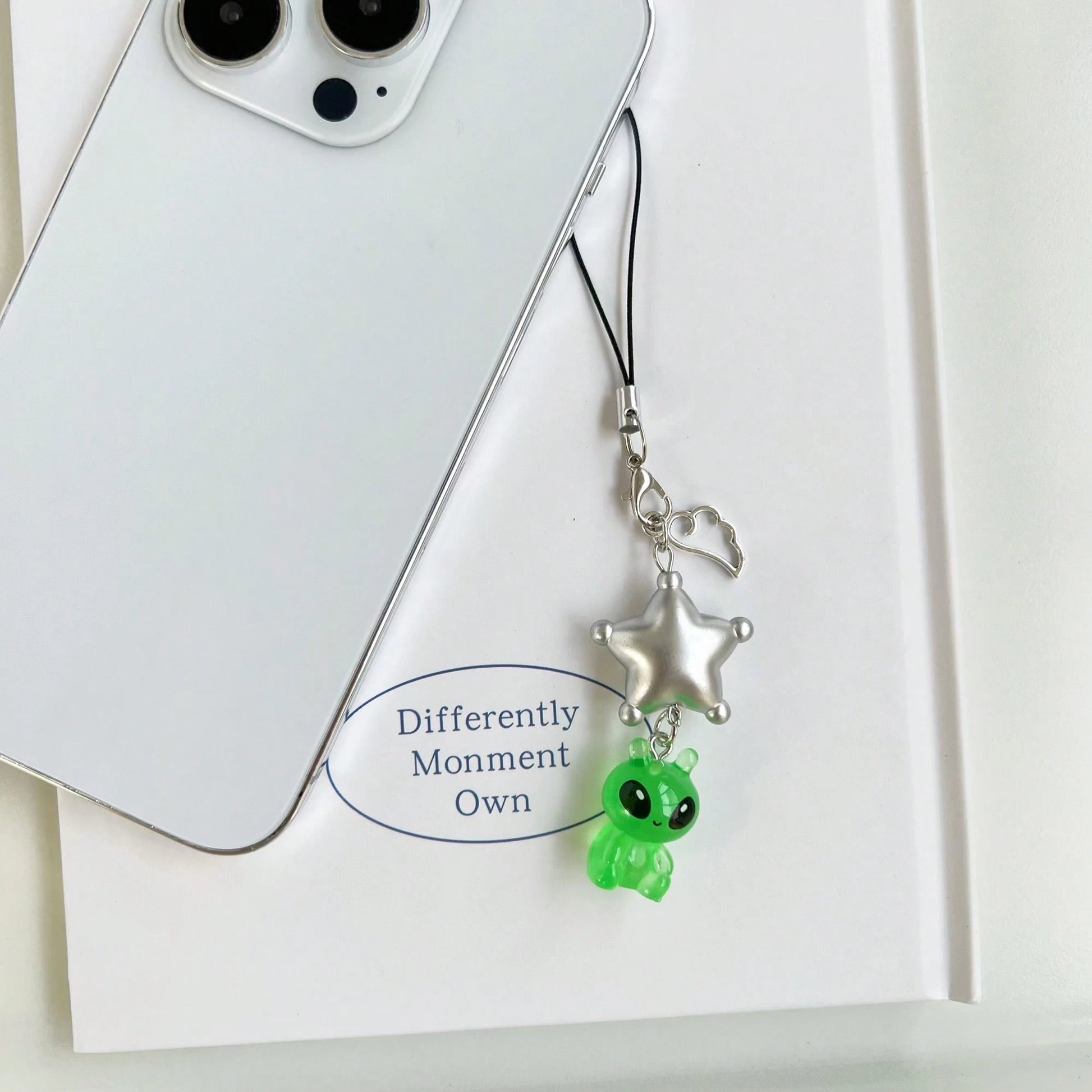 New Personalized Quirky Star Phone Lanyard Transparent Alien Phone Strap Keychain Bag Charm Gift Accessory Small Pendant