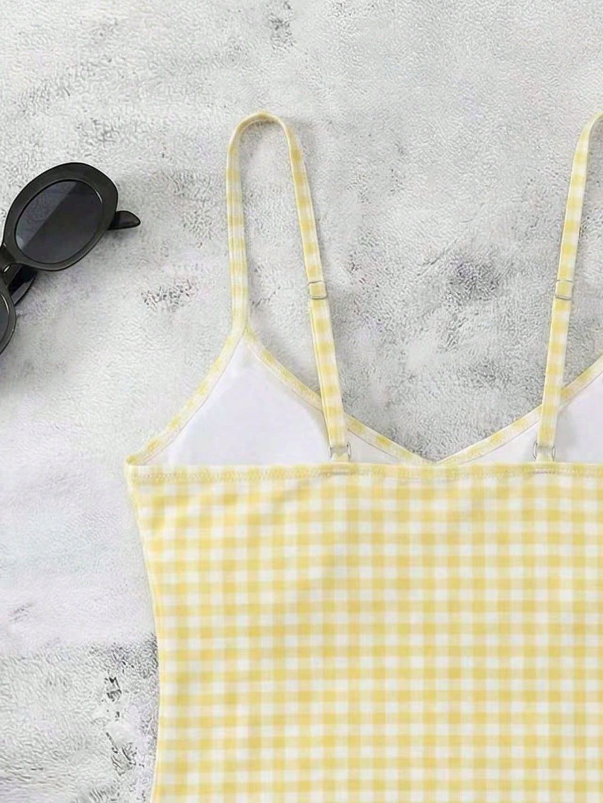 New Spring/Summer French Retro Yellow Plaid Sexy Casual Elegant Halter Tie Waist Slimming Beach Holiday Party Swimsuit Set