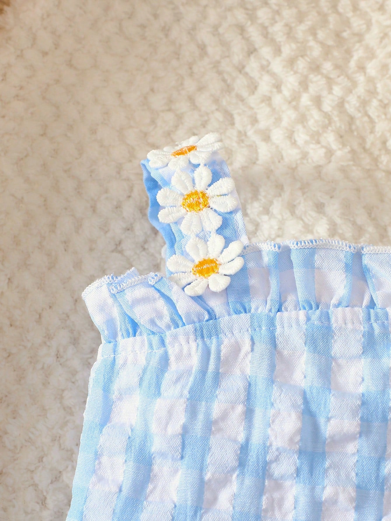 Newborn Baby Girl Summer Outfit Cute Blue And White Striped Checkered Daisy Flower Embroidered Camisole Top And Shorts 2-Piece Set For Photo Shoot