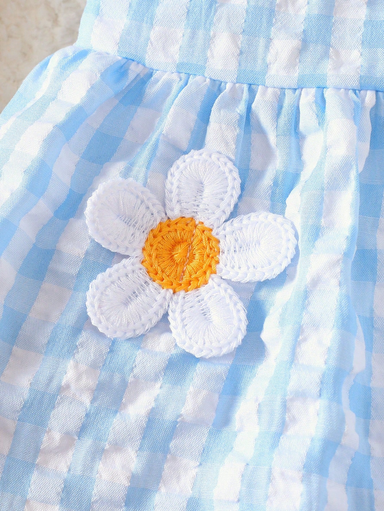 Newborn Baby Girl Summer Outfit Cute Blue And White Striped Checkered Daisy Flower Embroidered Camisole Top And Shorts 2-Piece Set For Photo Shoot