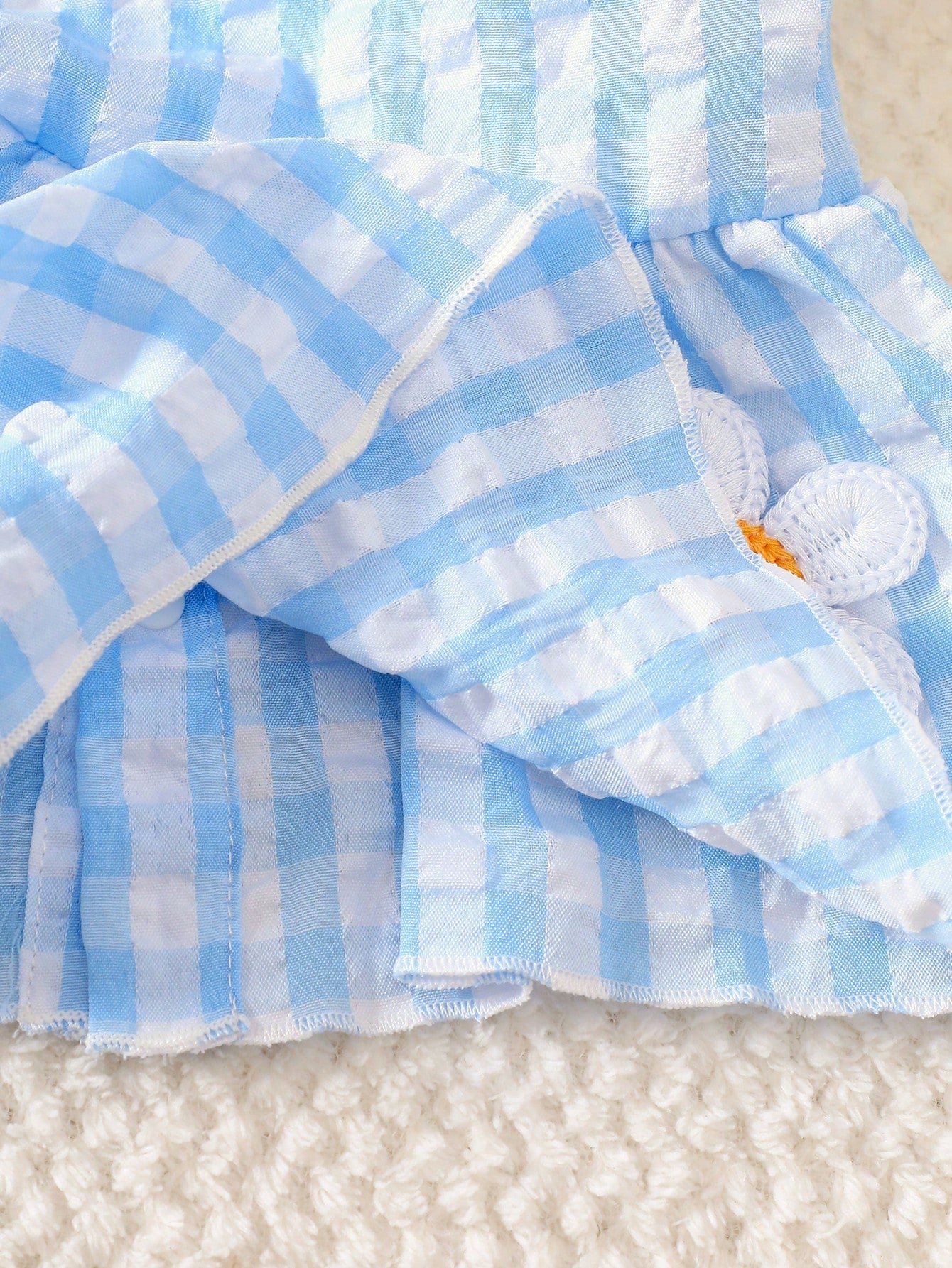 Newborn Baby Girl Summer Outfit Cute Blue And White Striped Checkered Daisy Flower Embroidered Camisole Top And Shorts 2-Piece Set For Photo Shoot