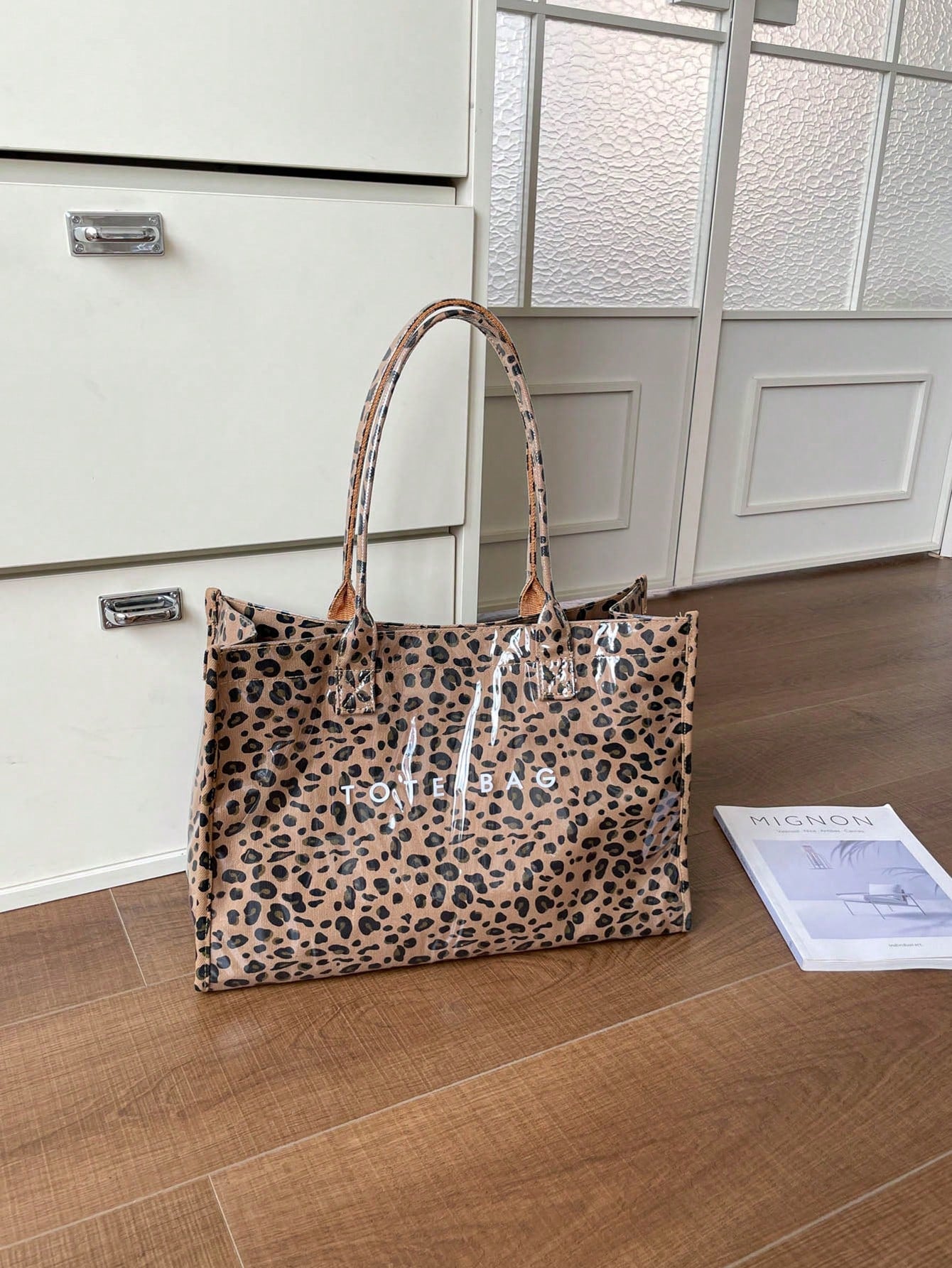 Niche Design Leopard Print PVC Tote Bag For Women, New Large Capacity Handbag, Fashion Casual Commute Shoulder Bag