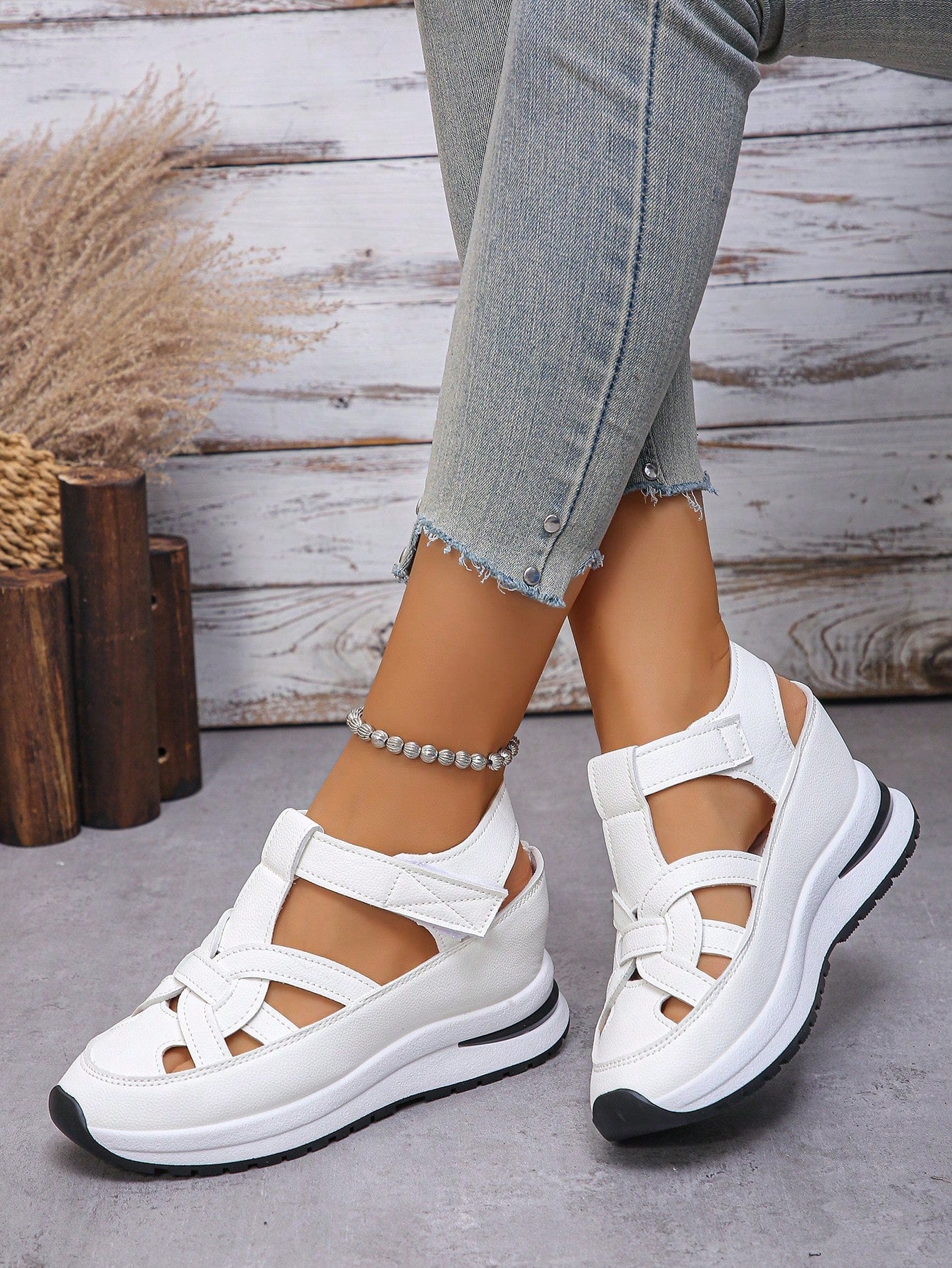 (Order 1 Size Up If You Have Wide/Thick Feet) Women's Platform Wedge Sandals, Fashion Roman Sandals With Hook And Loop, Casual Running Shoes, Hollow-Out Sandals, Essential Casual Sandals For Holidays
