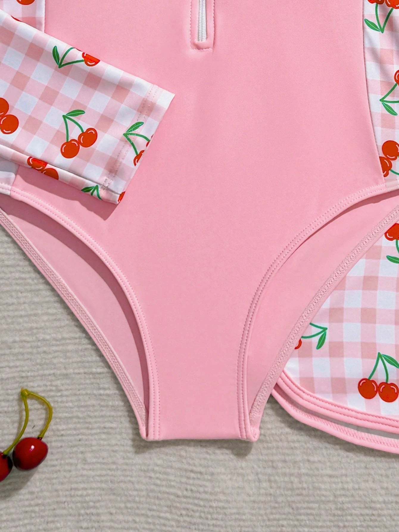 Pink Cute Tween Girls Swimwear Set,Long Sleeve Rash Guard With Matching Trunks,Cherry Plaid Printed 2pcs Bathing Suit For Summer Holiday,Beach,Swim