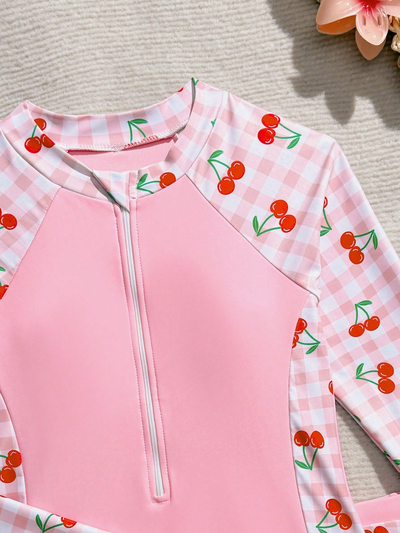 Pink Cute Tween Girls Swimwear Set,Long Sleeve Rash Guard With Matching Trunks,Cherry Plaid Printed 2pcs Bathing Suit For Summer Holiday,Beach,Swim