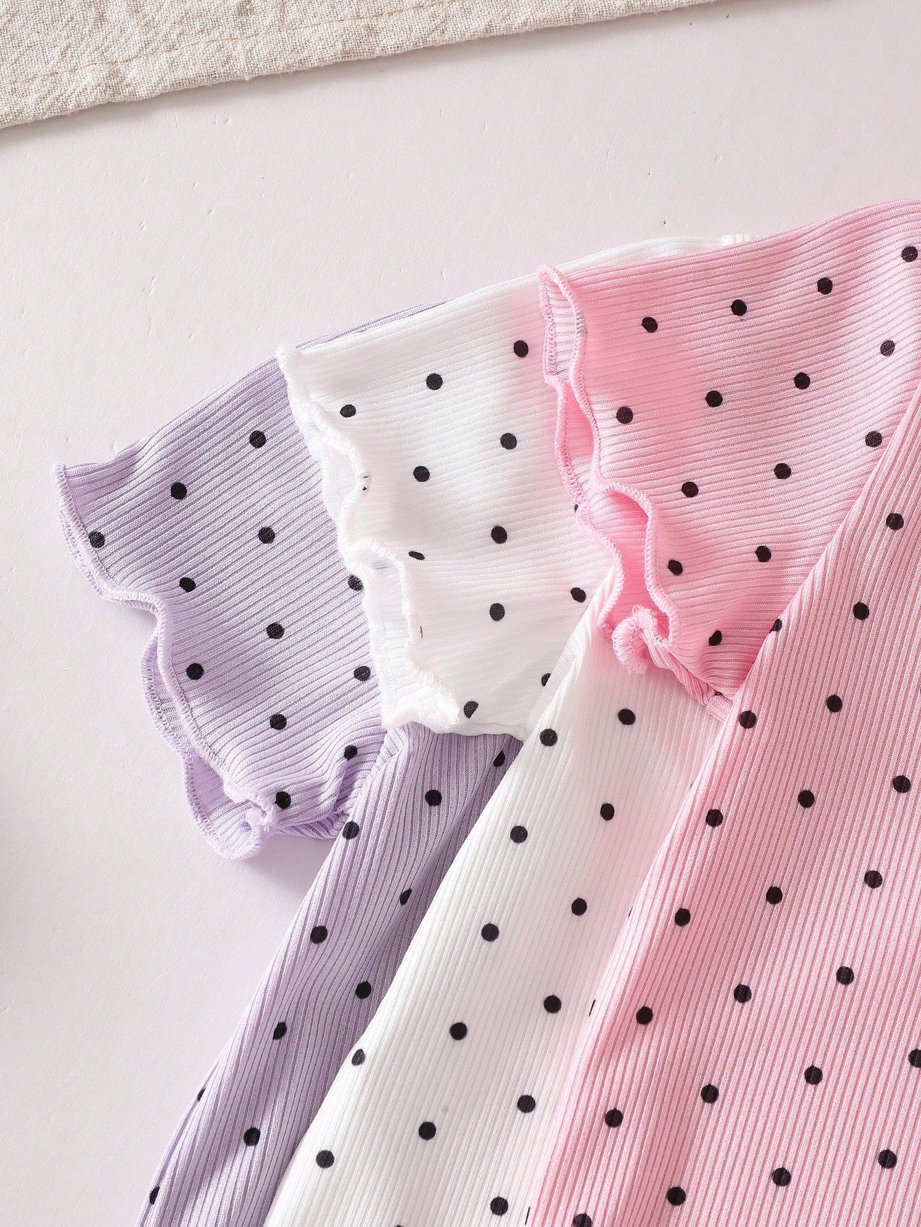 Playful Pals 3pcs Girls Polka Dot Short Sleeve Top And Shorts Set, Fashionable Summer Outfit For Toddlers