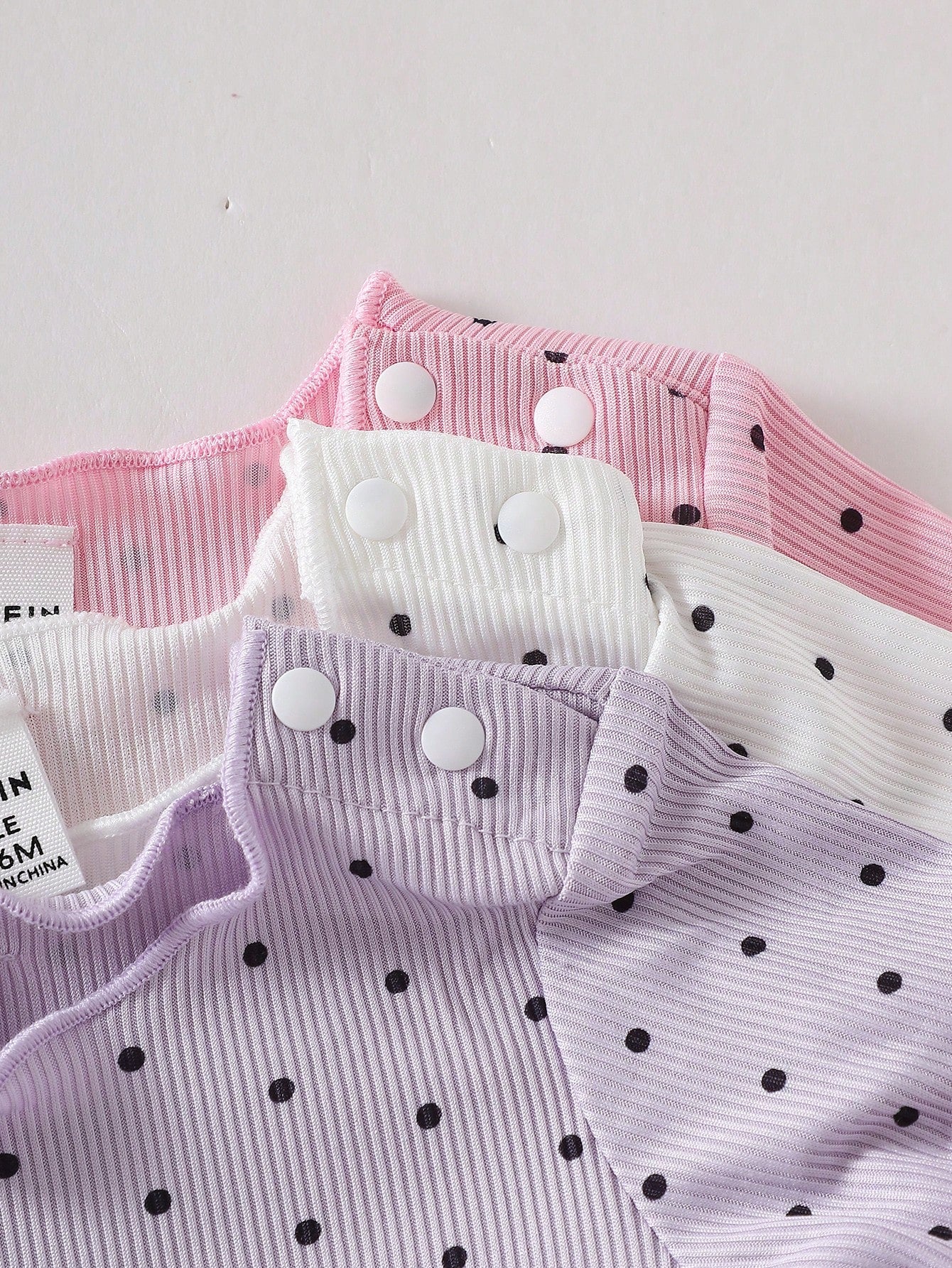 Playful Pals 3pcs Girls Polka Dot Short Sleeve Top And Shorts Set, Fashionable Summer Outfit For Toddlers