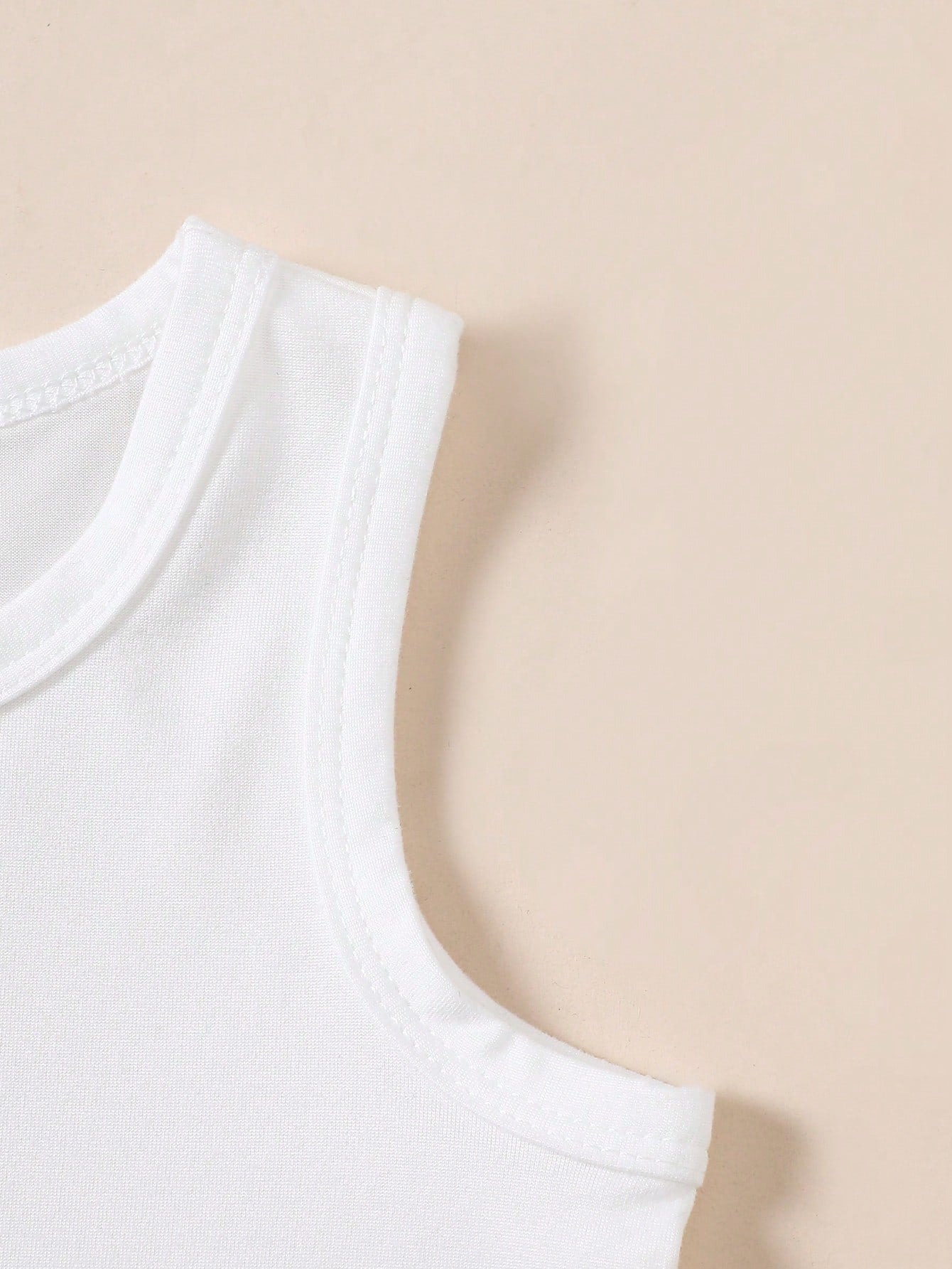Playful Pals 5pcs/Set Baby Boy White Knitted Sleeveless Vest Tops Summer Casual Family Matching Undershirt For Outdoors Daily Wear Travel Kids' Fashion Tank Tops