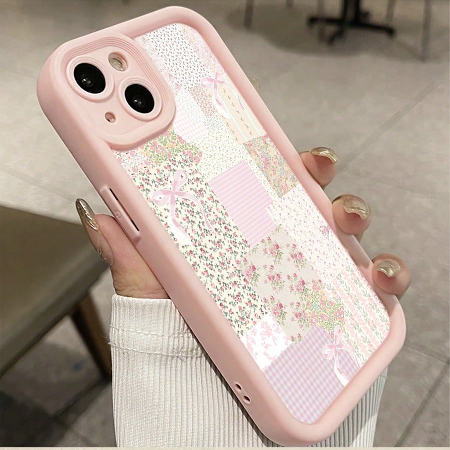 Pretty Pink Floral Patchwork Quilt Design Black Phone Case For IPhone X/XS/11/12/13/14/15/16 Pro- Sleek & Durable Cover For Cool Guys & Girls, Anti-Scratch With Full Camera Protection- Perfect Unis