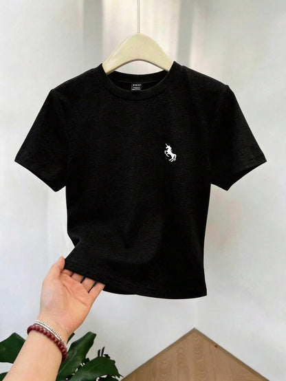 Qadelle 4pcs/Set Women's Embroidered Round Neck Short Sleeve Fitted Cropped T-Shirt,White,Summer,Basic,Casual,School,Back-To-School Unicorn Tee Shirts