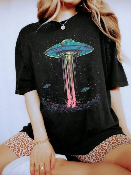 Retro Alien Tee, Space UFO Shirt, Outer Space Graphic T-Shirt, Galaxy Print, Funny Sci-Fi T-Shirt Sweatshirt Fashionable And Minimalist, And Cool, Millennium Themed, 100% Pure Cotton T-Shirt