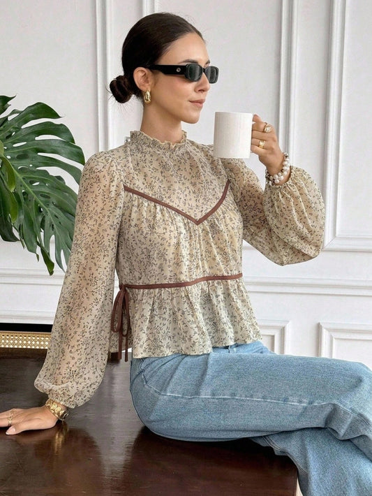 Serisse Women's Elegant French Brunch Tea Party Beige Ditsy Floral Peplum Blouse Boho Contrast Binding Ruffle Mock Neck Flutter Cap Sleeve Autumn