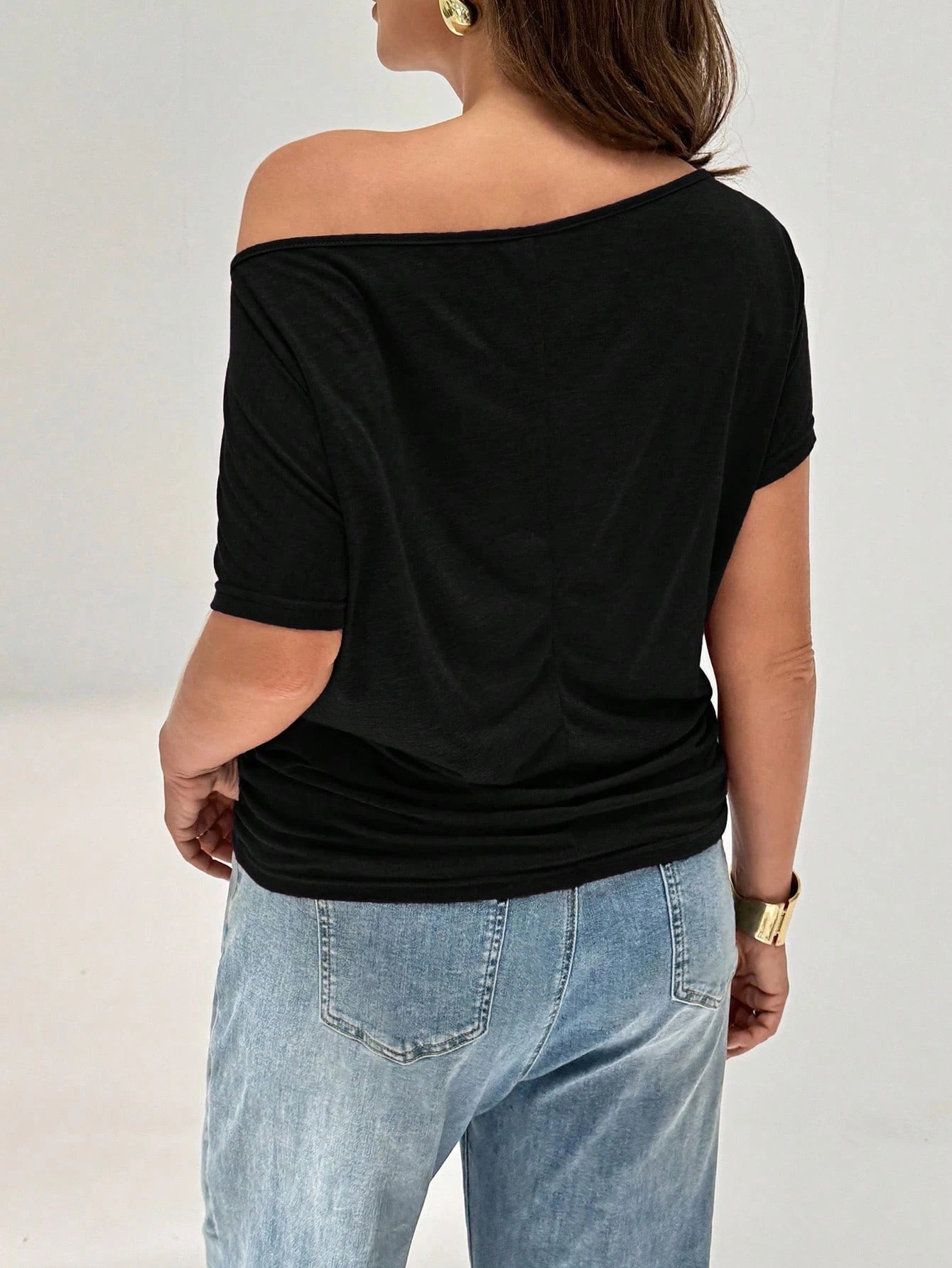 Shapeblank Plus Size Women's Black Summer Casual Everyday Loose Comfortable Off-Shoulder Tops,Thin Cool Daily Work Style, Vacation Cruise Outfits,Curve