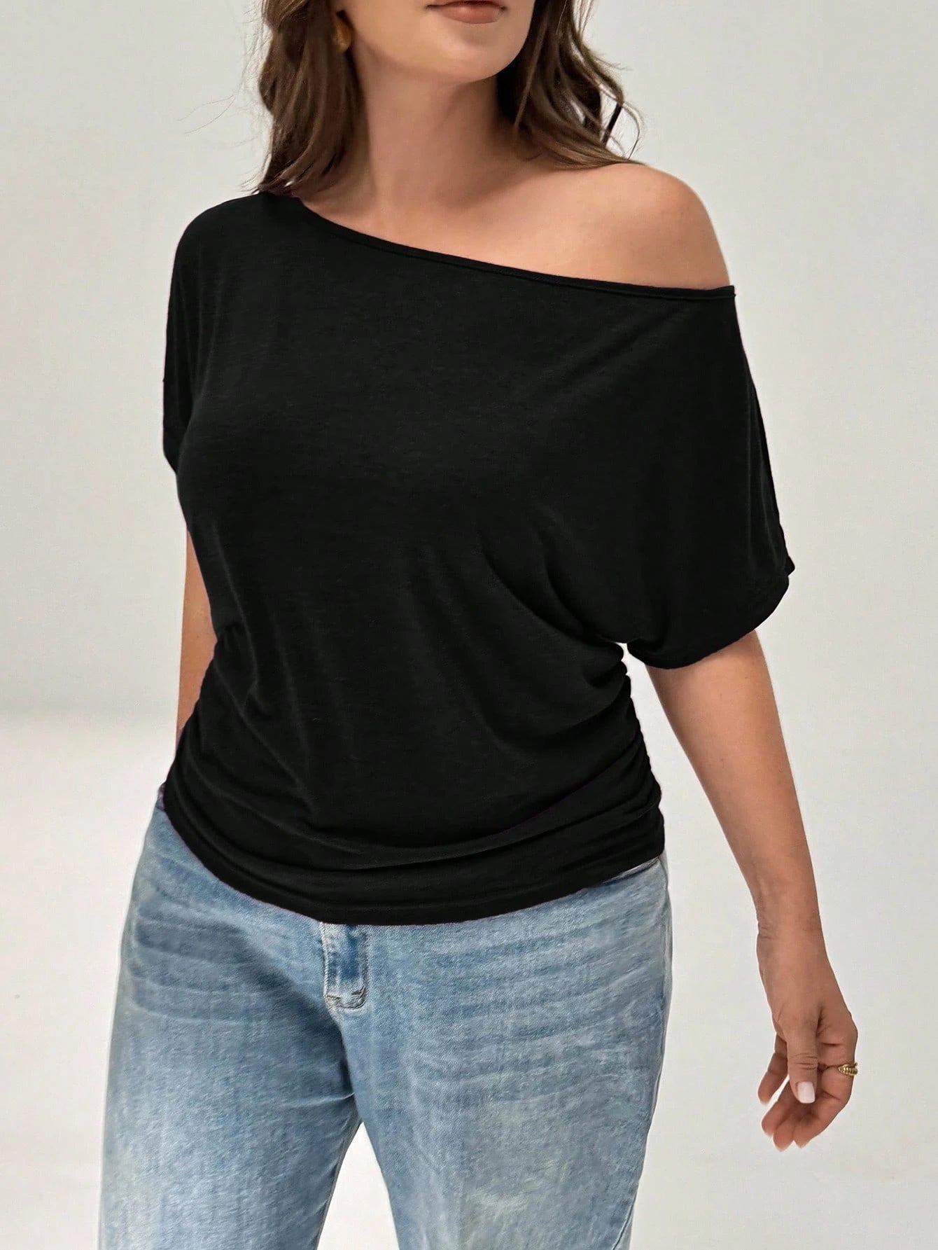Shapeblank Plus Size Women's Black Summer Casual Everyday Loose Comfortable Off-Shoulder Tops,Thin Cool Daily Work Style, Vacation Cruise Outfits,Curve