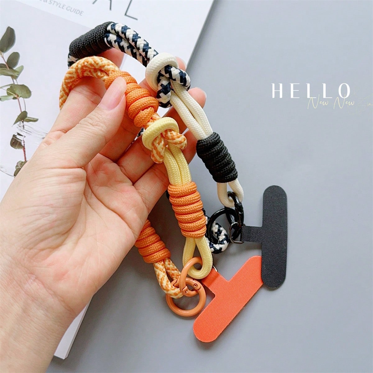 Shockproof Lanyard Gasket New Handmade Woven Short Wrist Strap With Phone Case Connector Universal Phone Case Accessory Anti-Slip Anti-Drop Portable Pendant Spring Gift Birthday Anniversary Wedding Pa