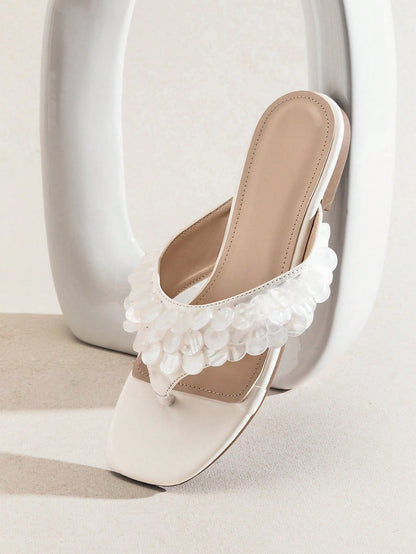 SHUZIA Women's Casual Comfortable Thong Style Waverly Shell Flat Sandals Summer Shoes