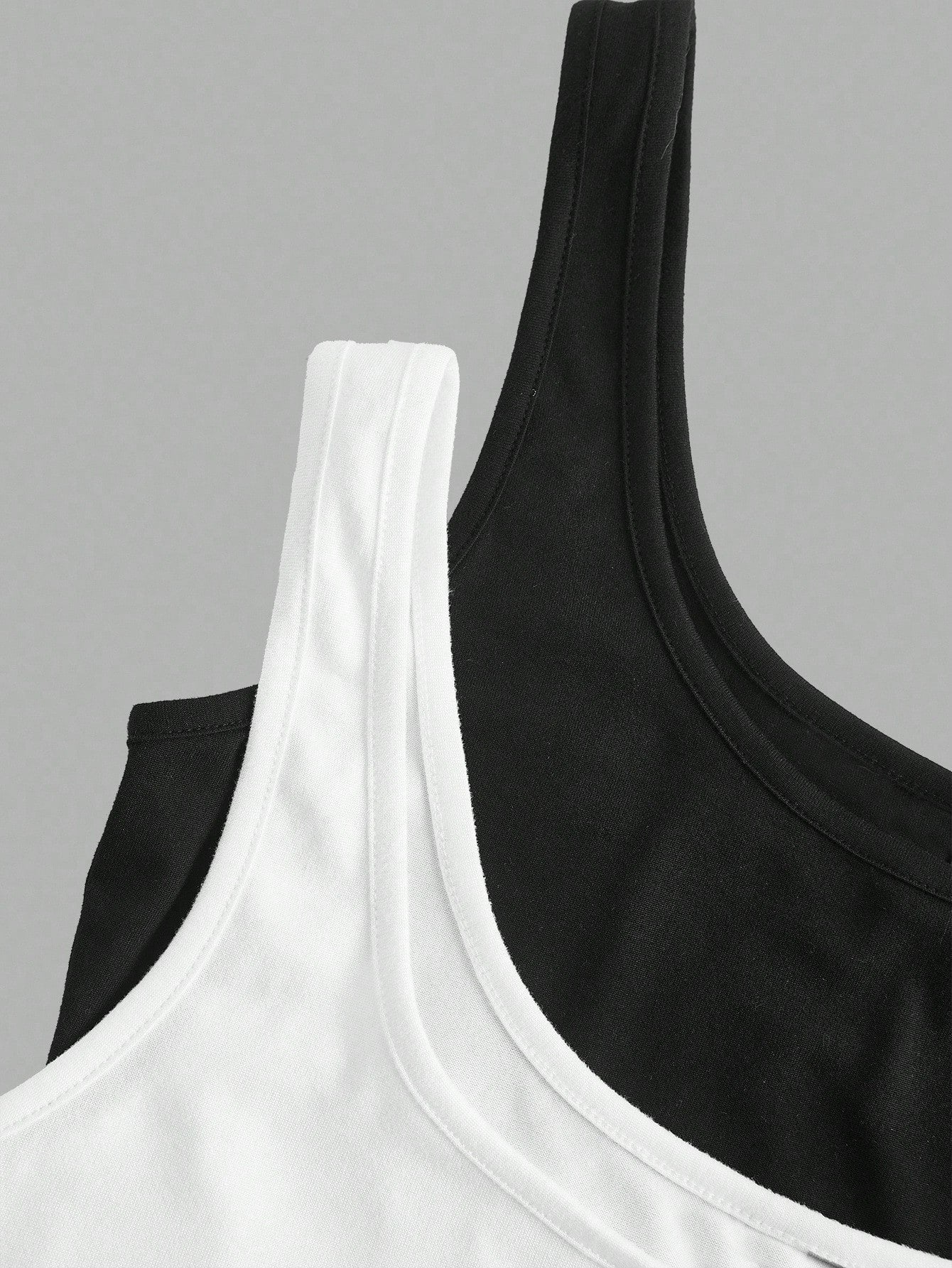 Slaydiva 2pcs Plus Size Women Black And White,Autumn,Smart Casual,Everyday Ruched Waist Tight Fitting Camisole Set,Vacation Casual Y2K Style Curvy Tank Tops