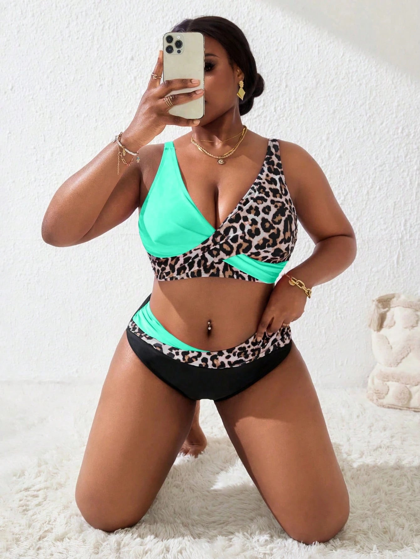 Slaydiva 2pcs Set Plus Size Women Leopard Print V-Neck Criss-Cross Patchwork Tankini Swimwear With Shorts, Summer Beach Vacation