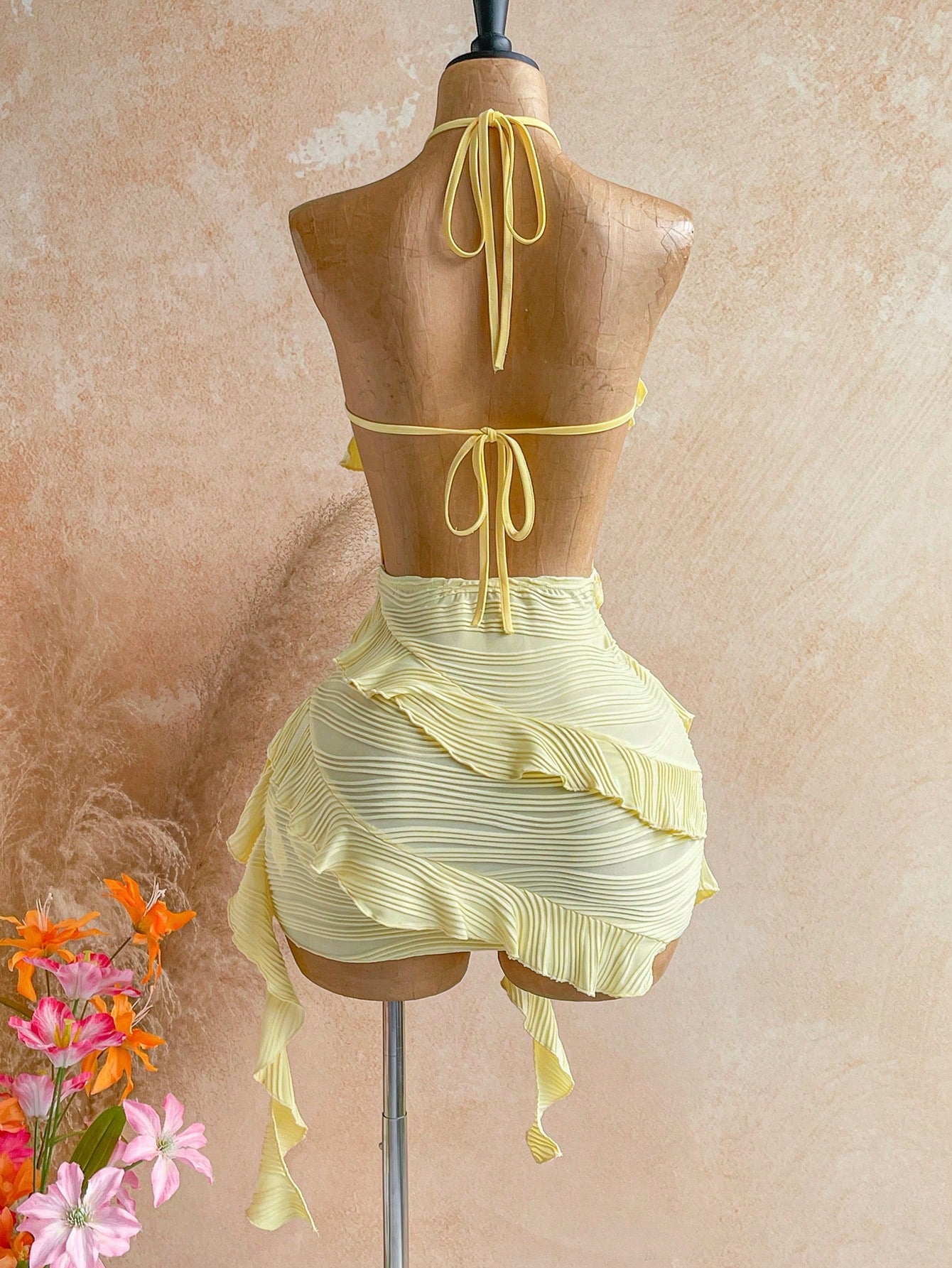 Soleia Women's Summer Beach Vacation Solid Color Textured Fabric Multi-Layer Ruffle Backless Tie Neck Mini Dress Pale Yellow Sexy