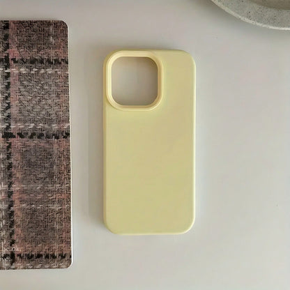 Solid Color Silicone TPU Shockproof Basic Liquid Silicone Phone Case Genuine Cream Yellow TPU Prevents Yellowing Soft-Level Protection Compatible With IPhone Spring Pastel Birthday Gift