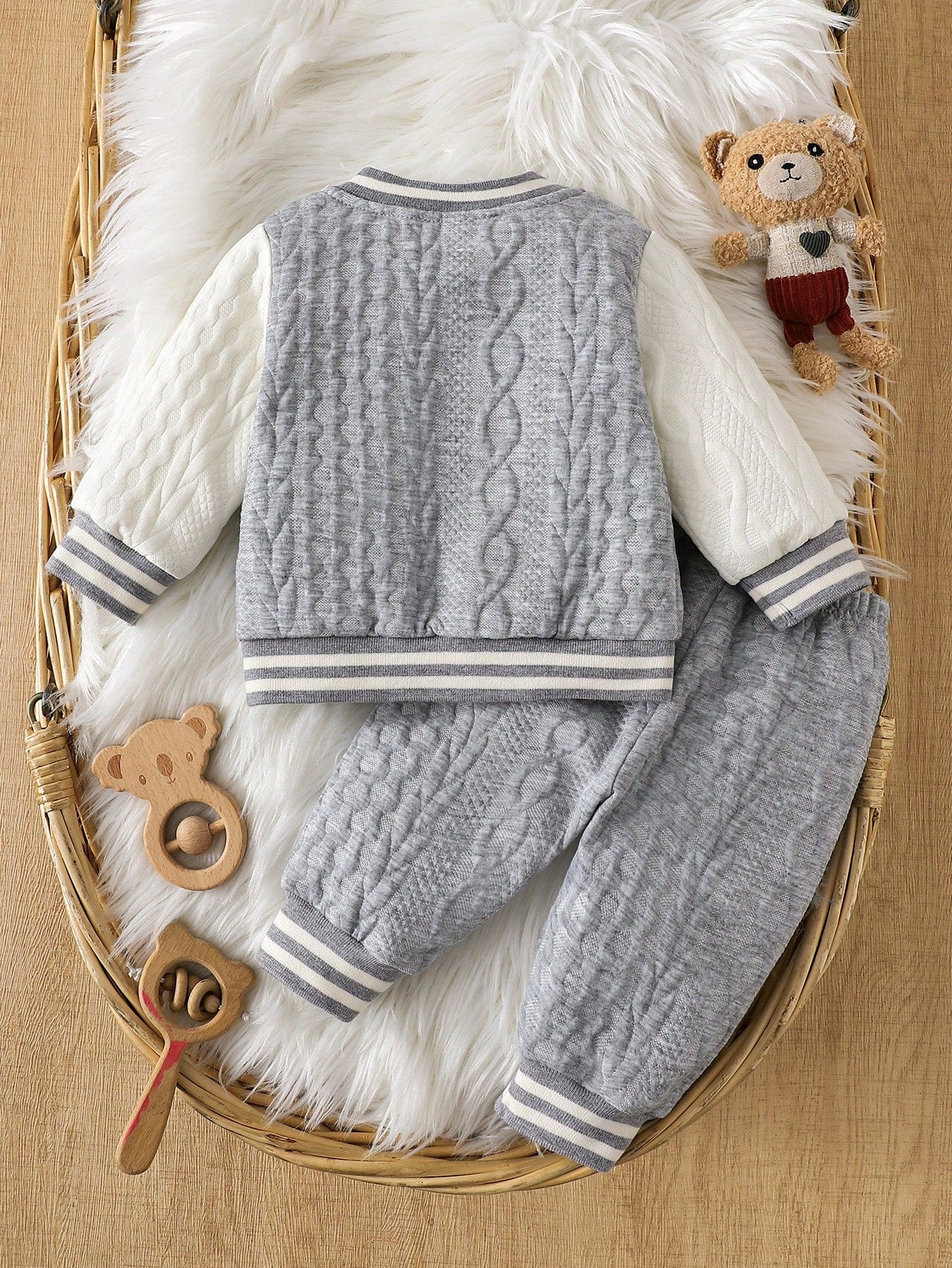 Souflis Newborn Baby Boy Bear Pattern 2-Piece Set, Cute Autumn Knit Top And Pants Outfit, Holiday Fashion Boys Clothing