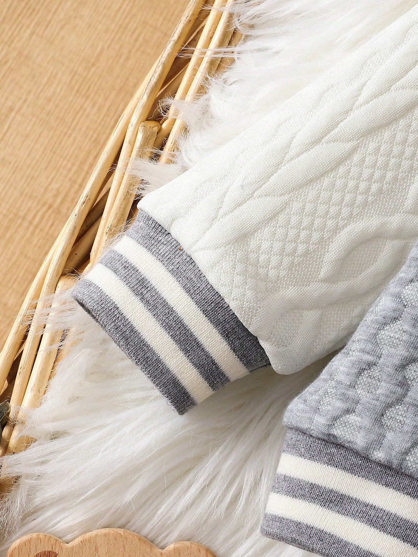 Souflis Newborn Baby Boy Bear Pattern 2-Piece Set, Cute Autumn Knit Top And Pants Outfit, Holiday Fashion Boys Clothing