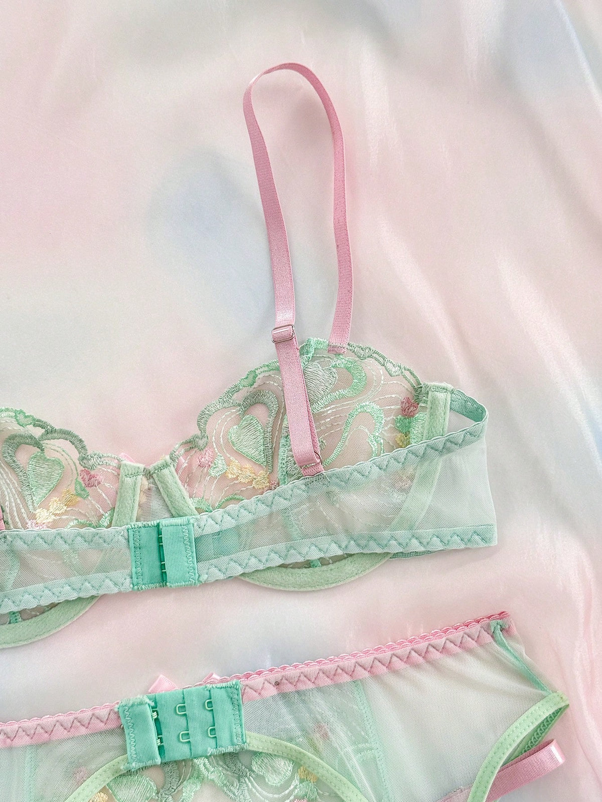 Spicy Aura 3pcs Colorful Girls Embroidered Lingerie Set