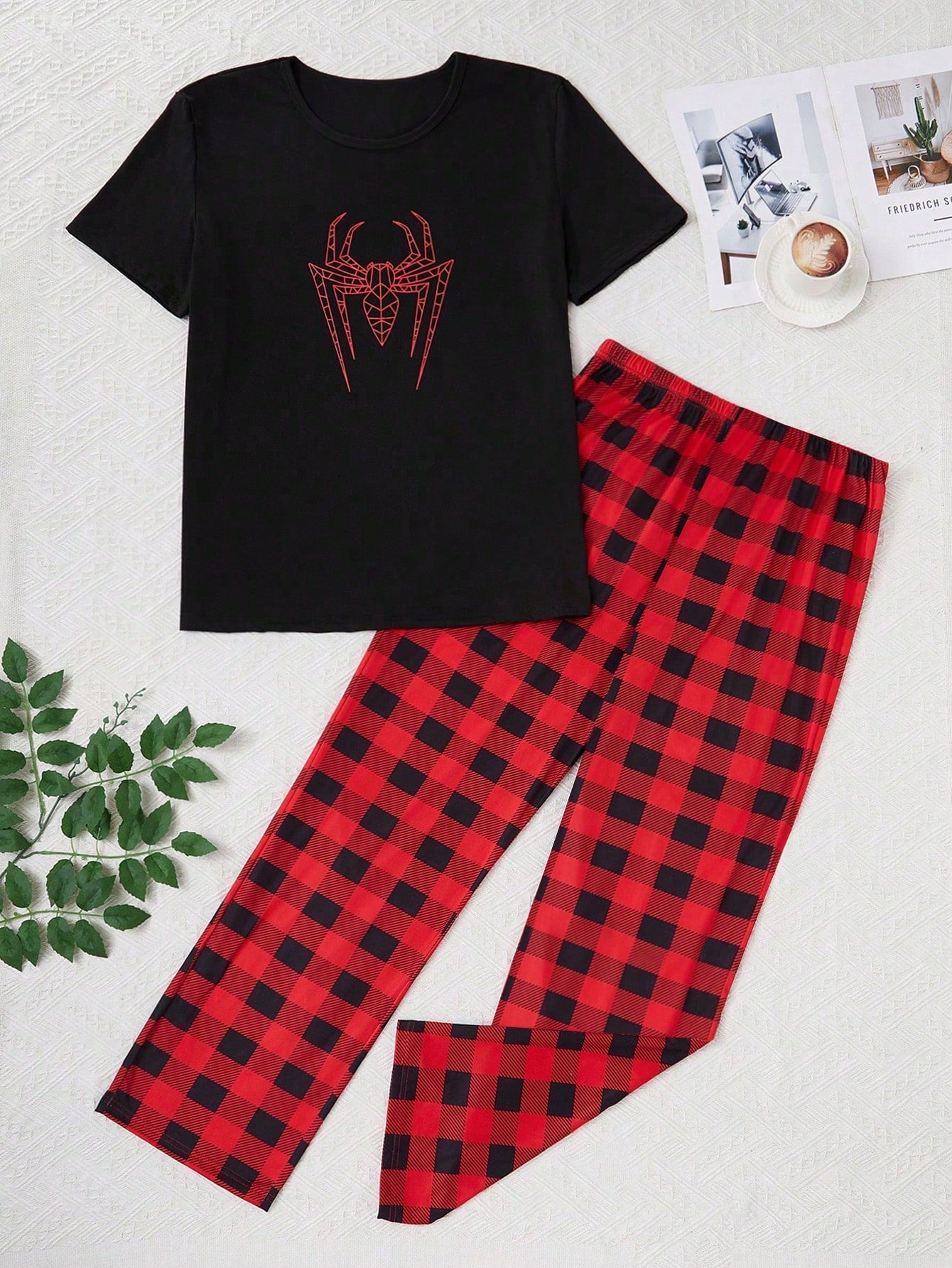 Spider Print Short Sleeve Top And Plaid Pants Men Pajama Set