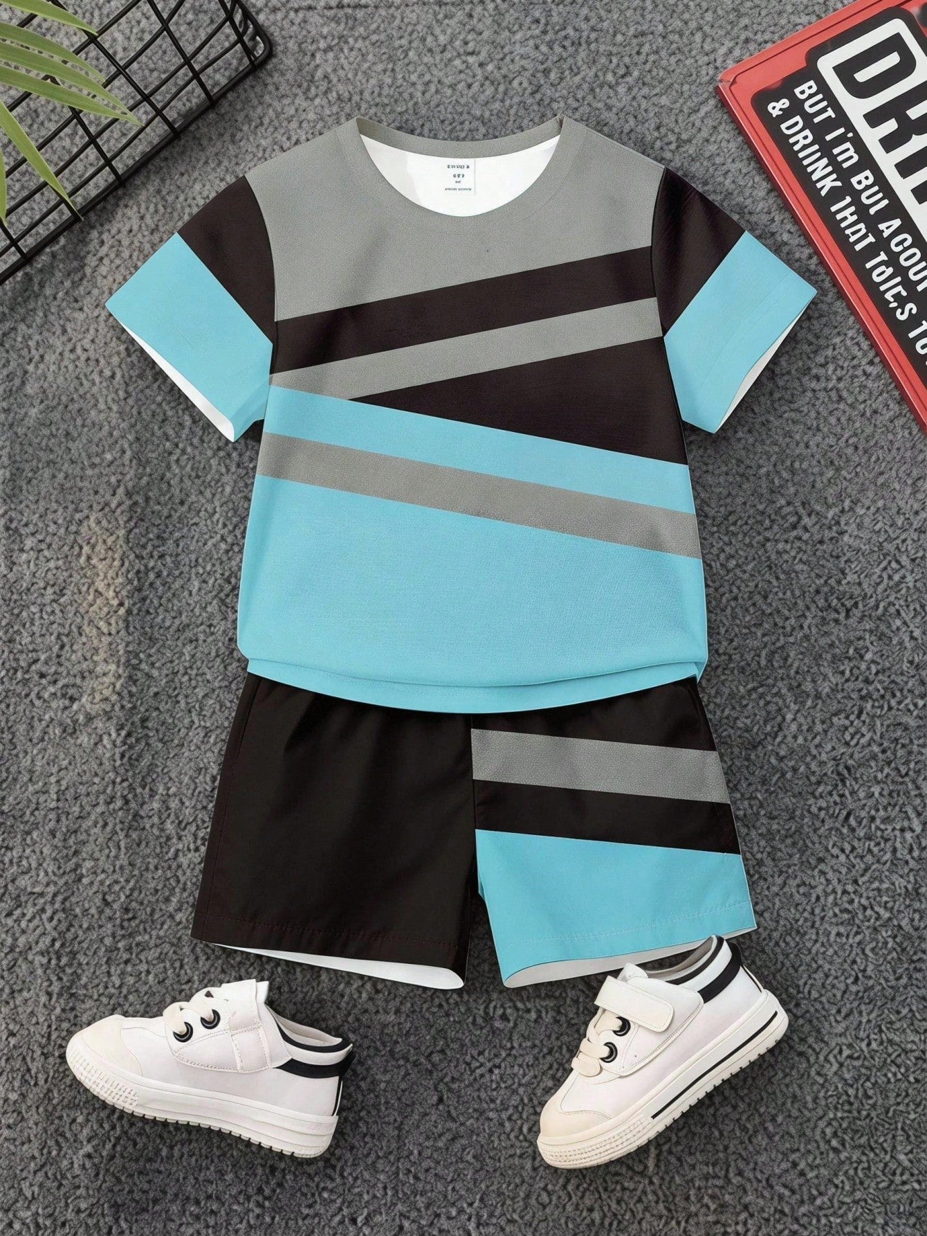 Spring And Summer 2-Piece Outfit For Baby Boys, Casual Stylish Striped Pattern Print Short Sleeve T-Shirt And Shorts Set, Comfortable Daily Wear, Suitable For Spring And Summer