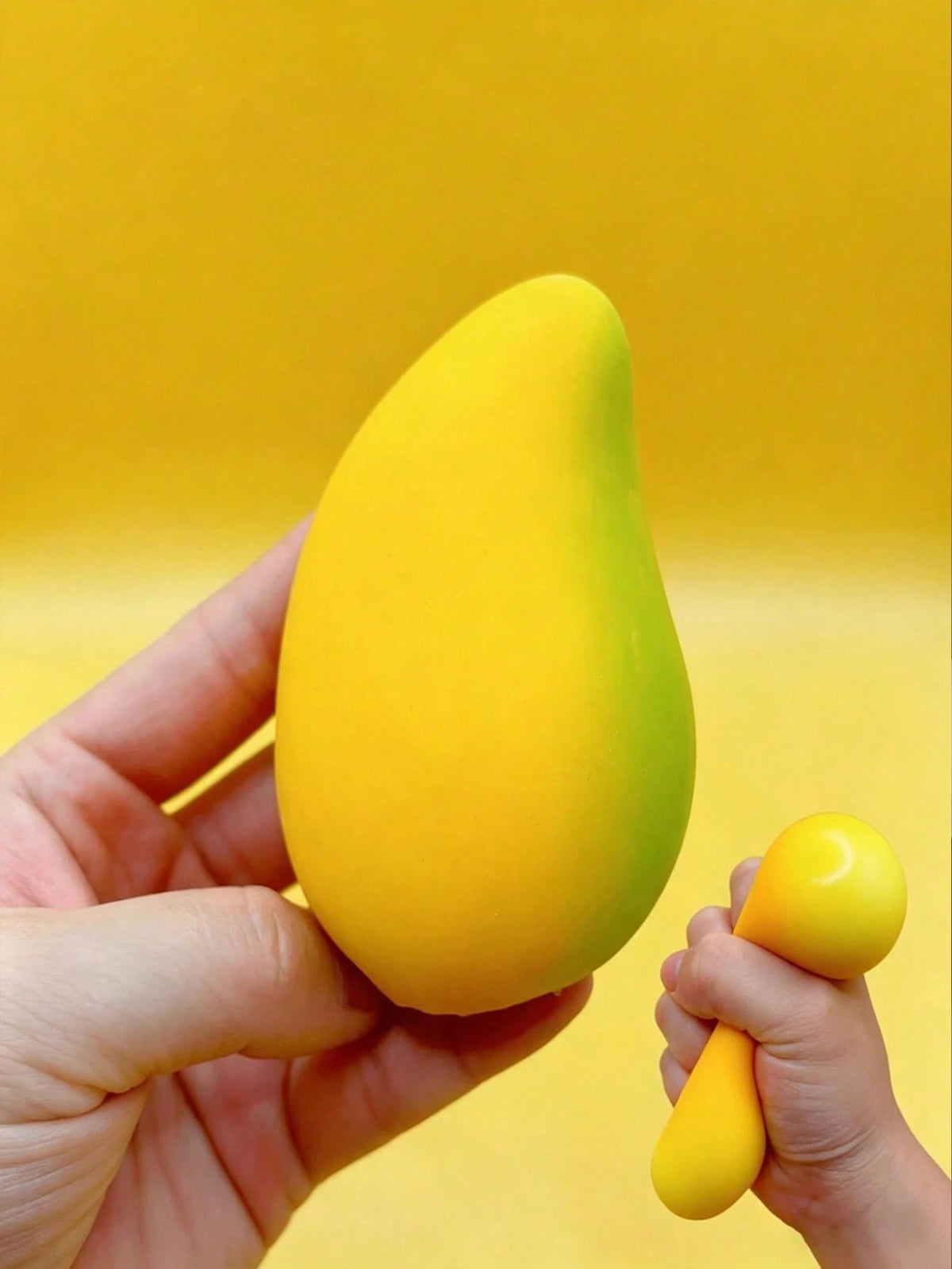 Squishy Handmade Crunchy Mango Stress Relief Ball Squeeze Toy, Color-Changing Soft Mango Stress Relief Toy, Scented Mango Squishy Stress Relief Squeeze Toy, Color-Changing Soft Mango Squishy Stress Re