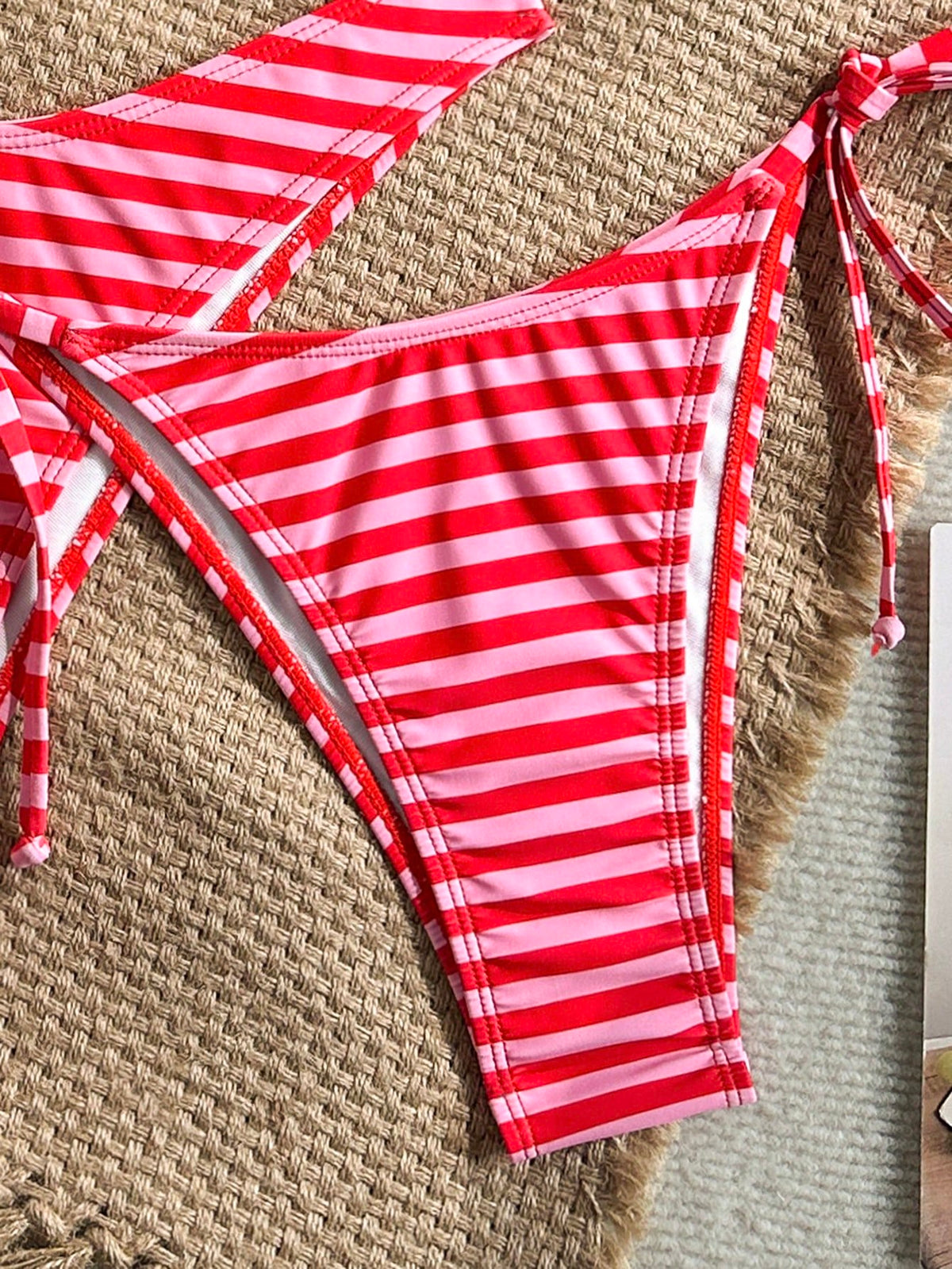 Swim Mod Women's 3-Piece Separates Tropical Cute Multi-Color Striped Print Halter Neck Tie Triangle Cup Bikini Set With Cute Triangle Bottoms, Hot-Selling Beach Vacation Casual Elegant Valentine's Day
