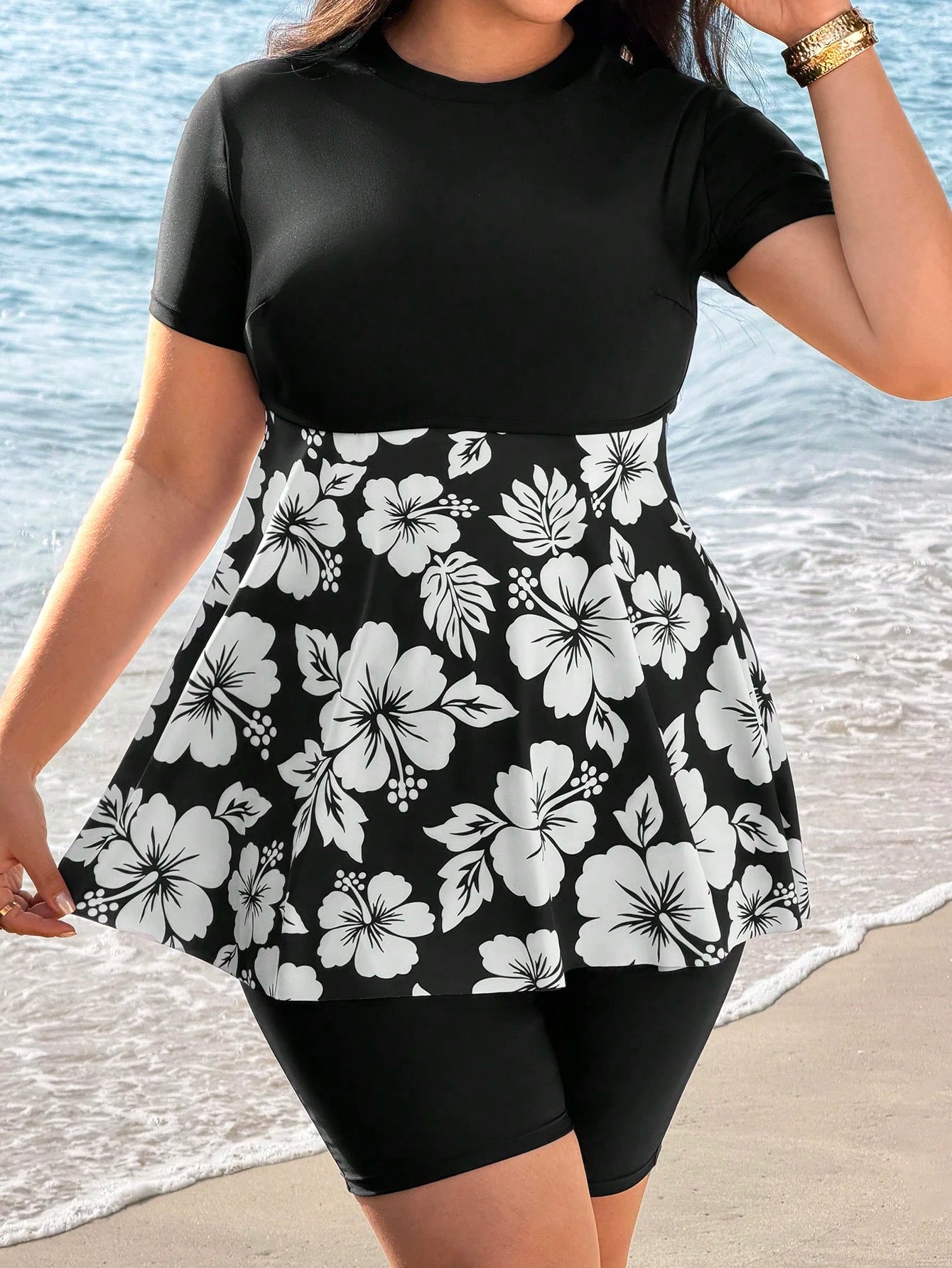 Swim Mulvari Plus Size Women 2-Piece Floral Print Round Neck Short Sleeve Dress & 7/10 Length Pants Swimwear Set