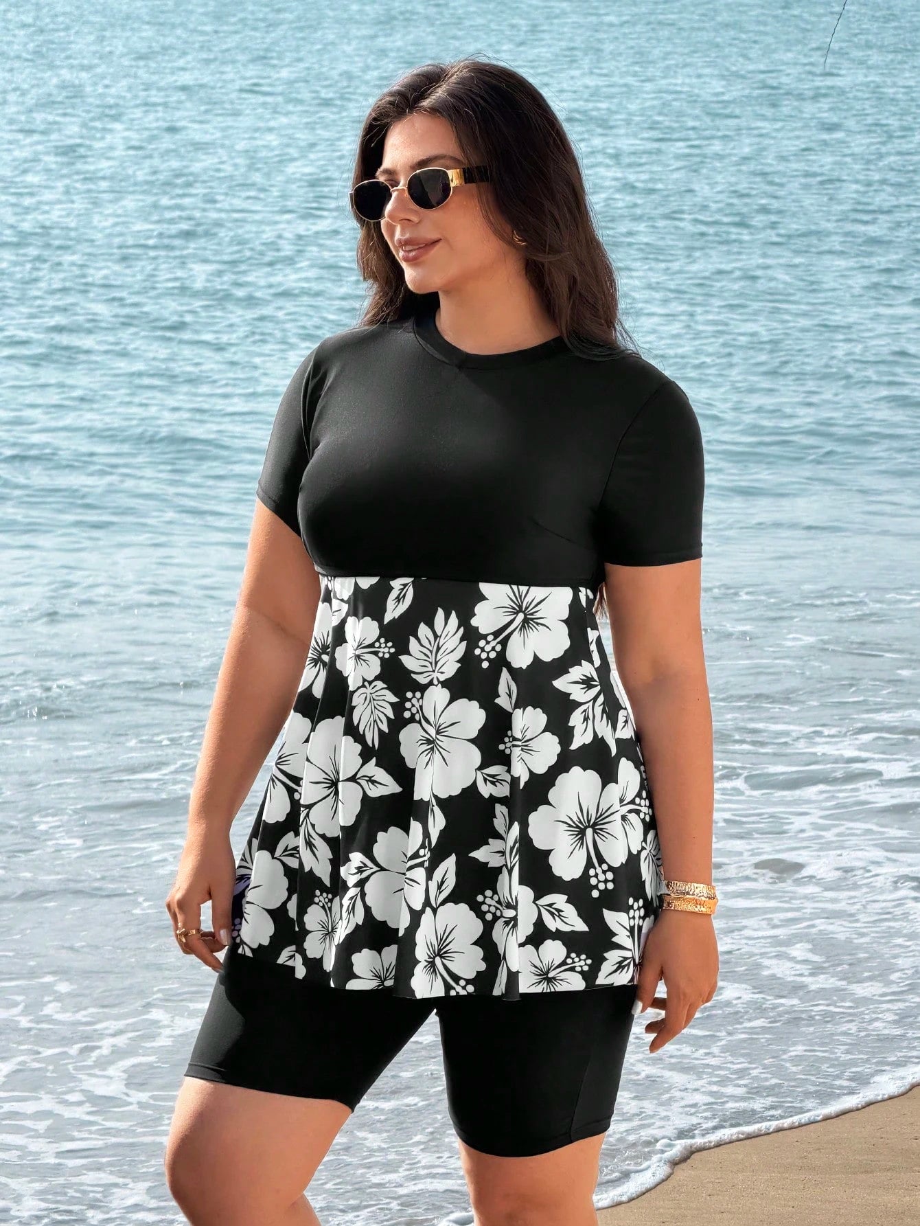 Swim Mulvari Plus Size Women 2-Piece Floral Print Round Neck Short Sleeve Dress & 7/10 Length Pants Swimwear Set