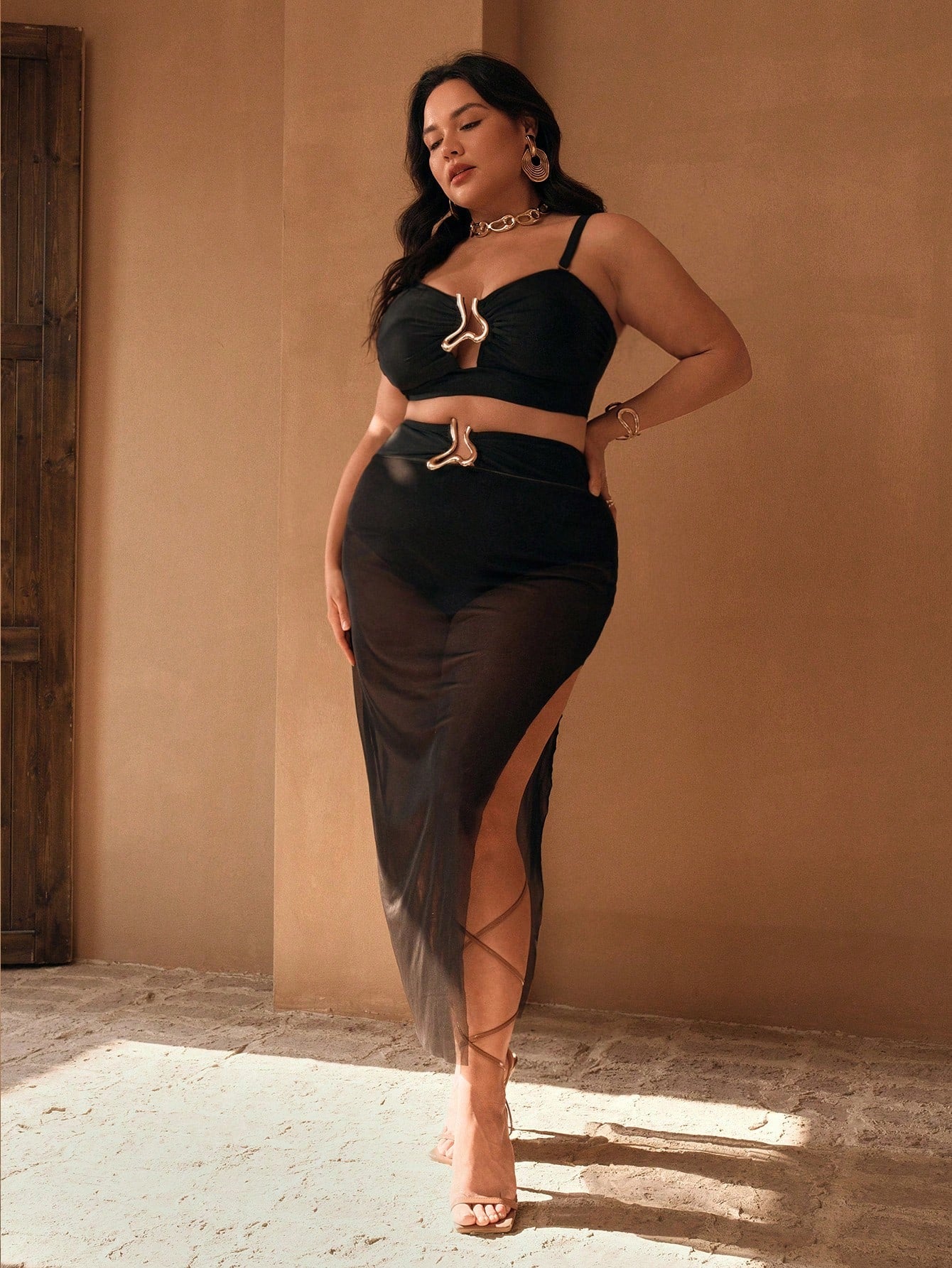 Swim Oasis 3pcs/Set Plus Size Women's Black Summer Classy Formal Beach Evening Holiday Oasis Bustier Top,Detachable Straps,Gold Accessories,High-Waisted Pants