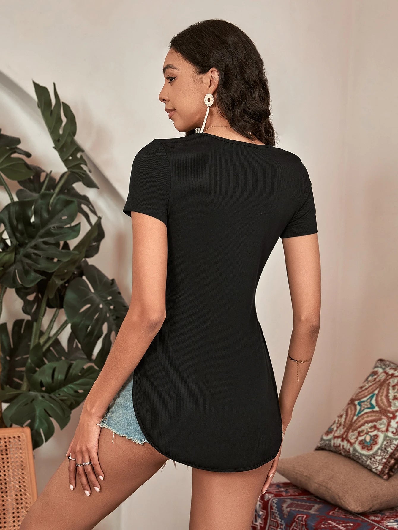 SXY Split Curved Hem Tee