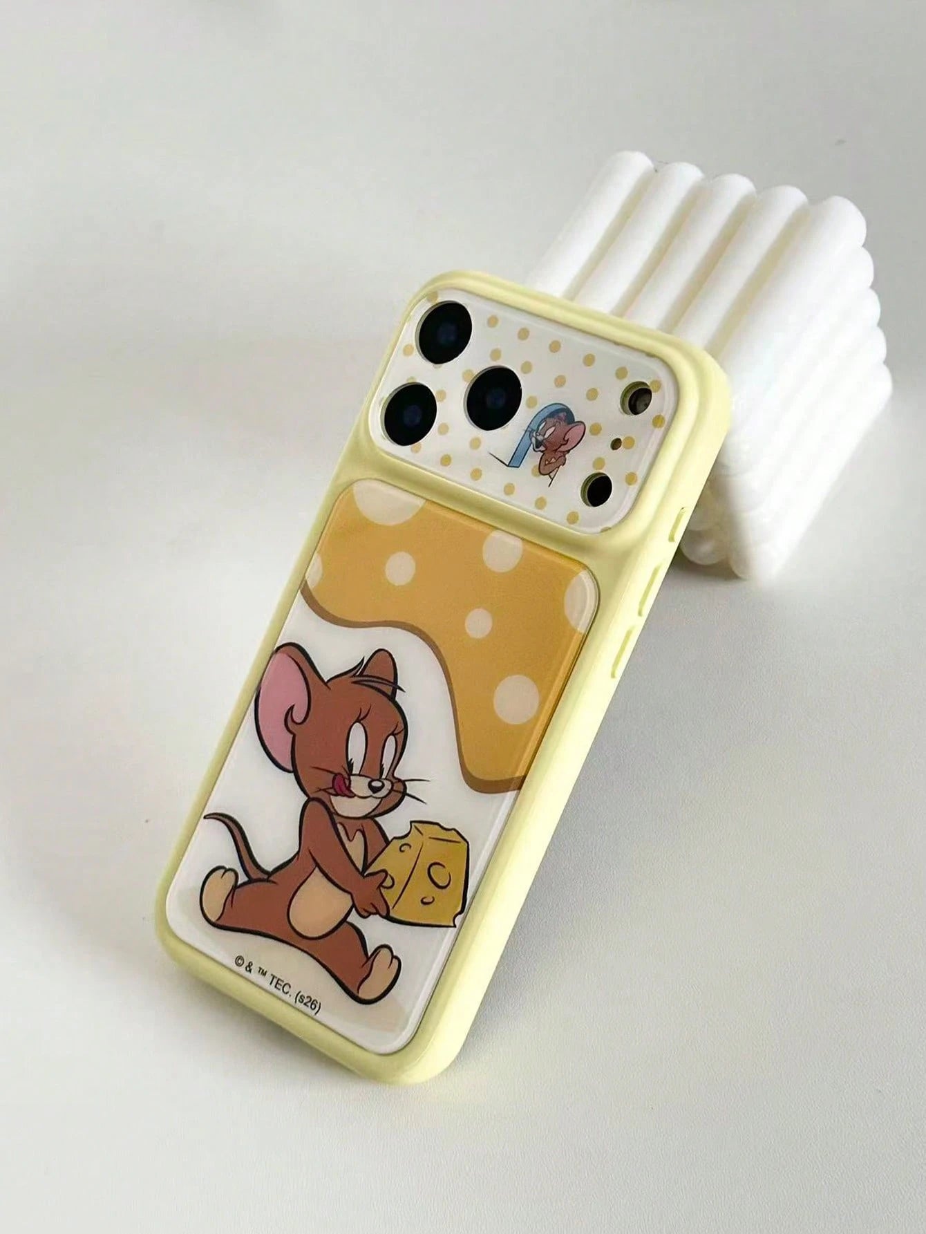 TOM & JERRY X Lilla&Me A Stylish, High-End Printed Pattern Protective Phone Case Design, Perfect For IPhone – A Cute, Fashionable, And Sophisticated Phone Case.