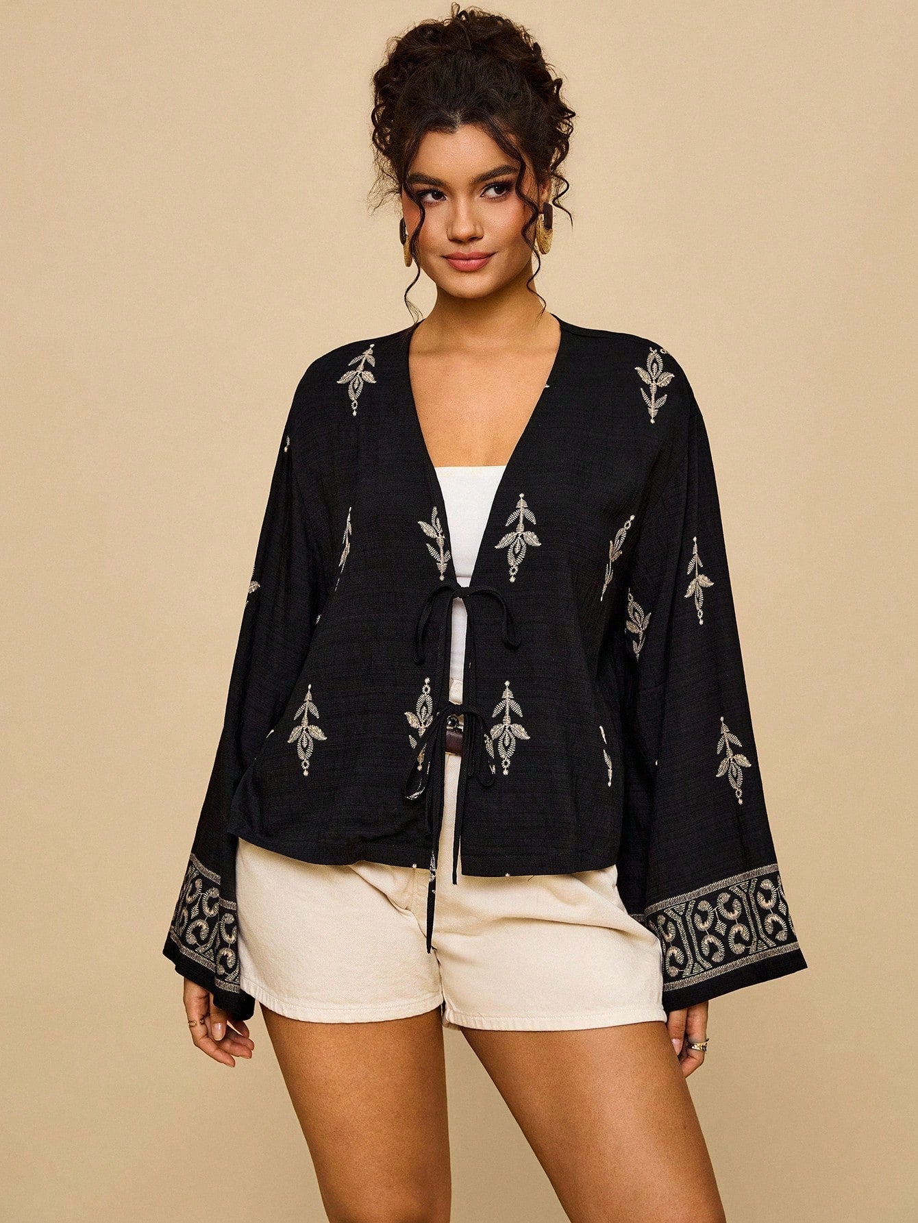 Travachic Plus Size Vacation Chiffon Printed 3/4 Sleeve Front Tie Loose Cropped Black Geometric Bohemian Pattern Holiday Casual Blouse For Women,Fall Clothes