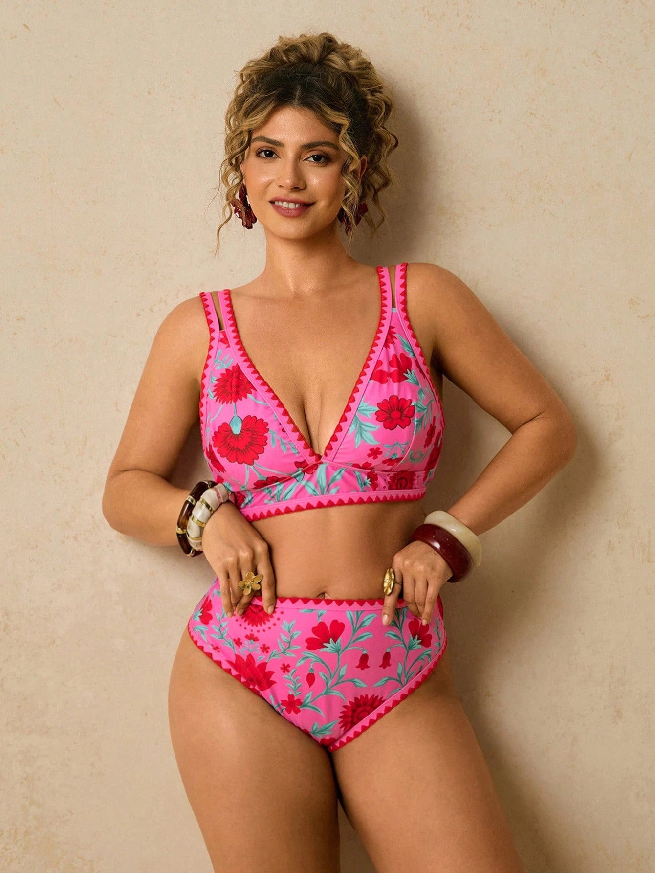 Travachic Plus Size Women Fuchsia Floral Print Swimwear Set
