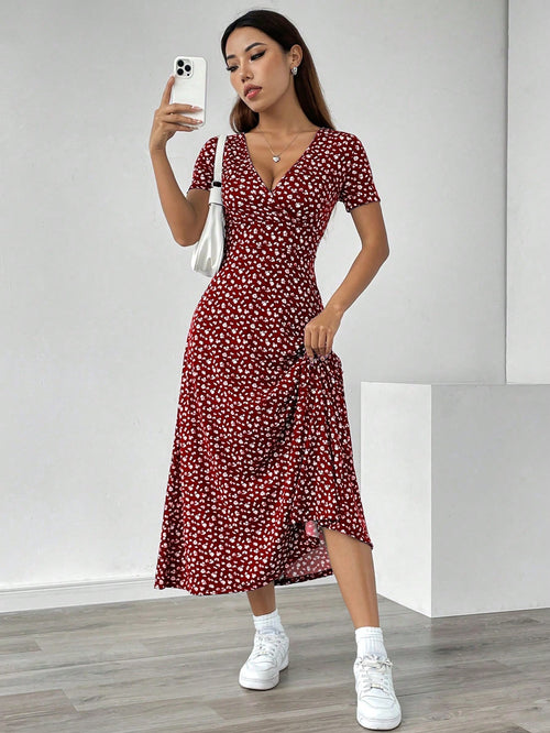 Unity Ladies' V-Neck Ditsy Floral Short Sleeve Casual Summer Dress (Random Cut) Maxi Women Outfit,Petite Women
