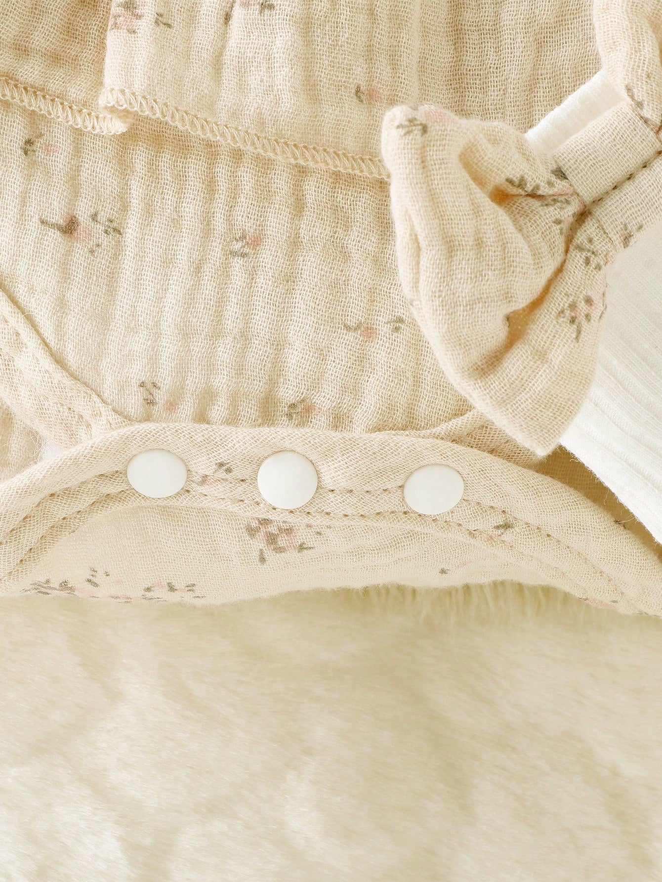 Vintaside Kids Baby Girl Ruffle Trim Bow Front Flounce Sleeve Bodysuit & Headband