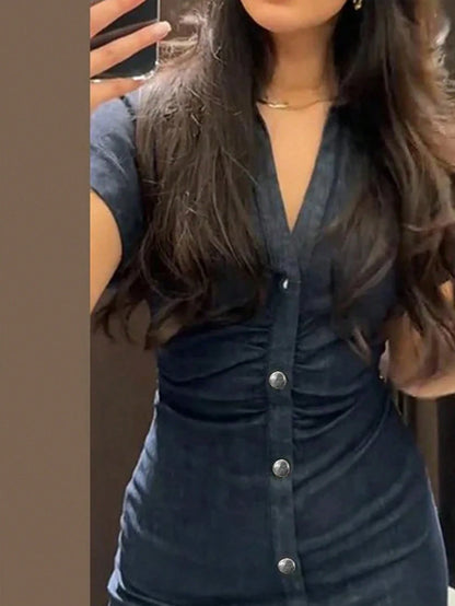 Women's Elegant Pleated Single-Breasted Fashionable Short Sleeve Collared Solid Color Dress, Woven Fabric, Summer, Quiet Luxury