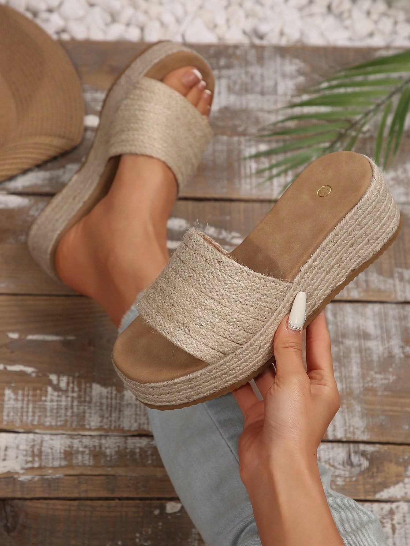 Women's Fashionable Casual Straw Rope Sole Woven Outdoor Sandals, Comfortable Versatile Beach Holiday Open Toe Slippers,Spring Summer Outfits
