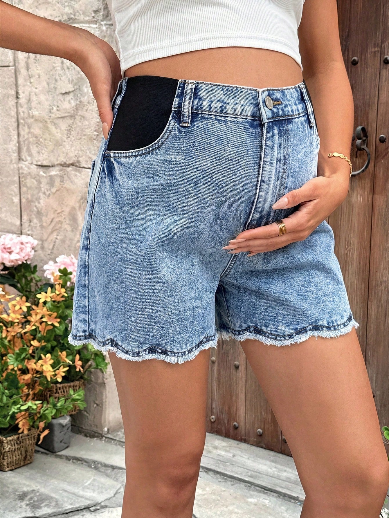 Women's Maternity Blue Summer Casual Distressed Denim Shorts,Frayed Hem Loose Fit With Stretchy Side Panels,Vacation & Commute Y2k Streetwear