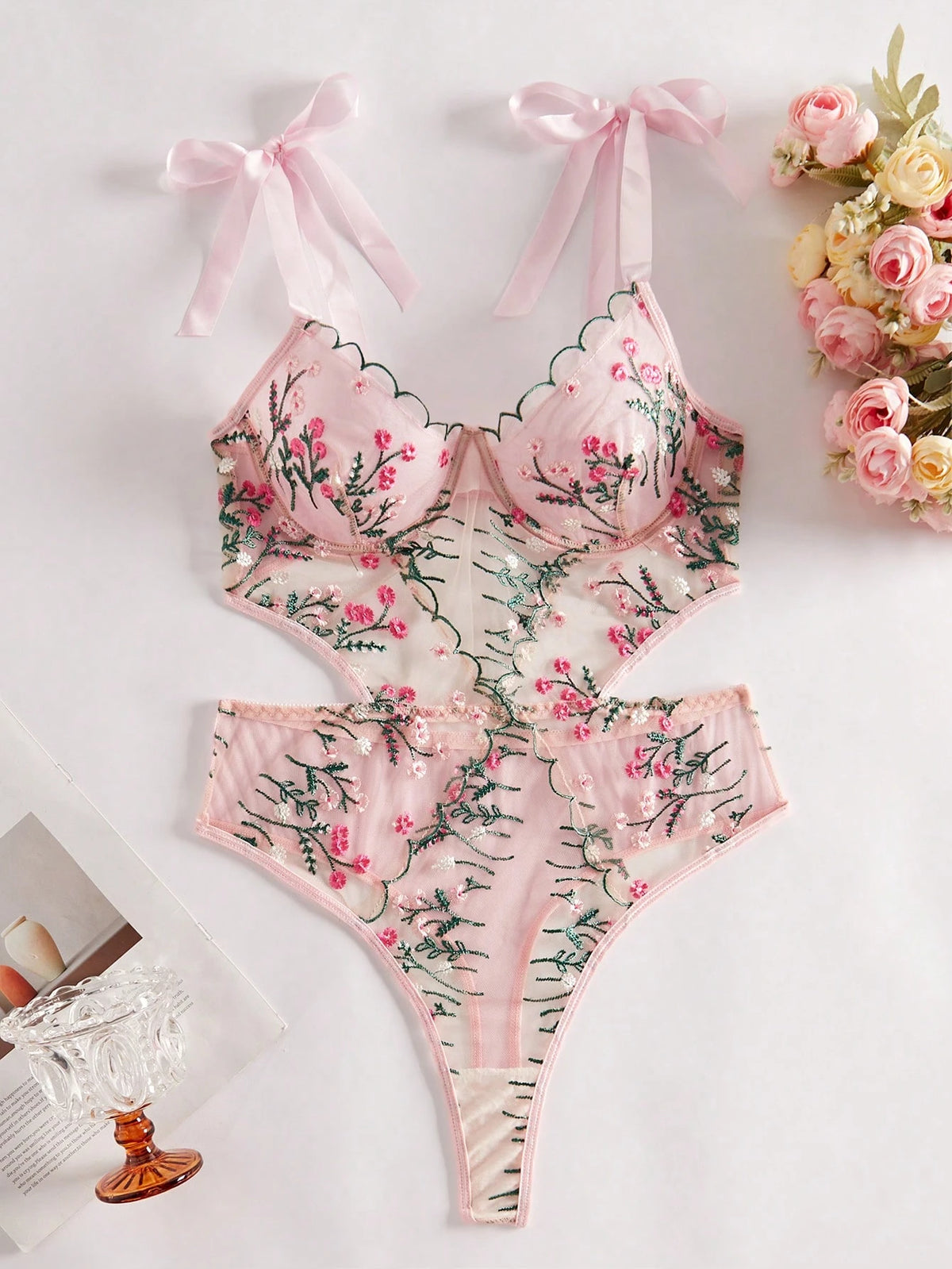 Women's Sexy Floral Embroidered Mesh Tie-Up Design Pink Jumpsuit, Sweet Sheer Alluring Minimalist Sexy Sexy Bra Jumpsuit For Valentine's Day, Honeymoon, Bedroom, Nightclub Atmosphere