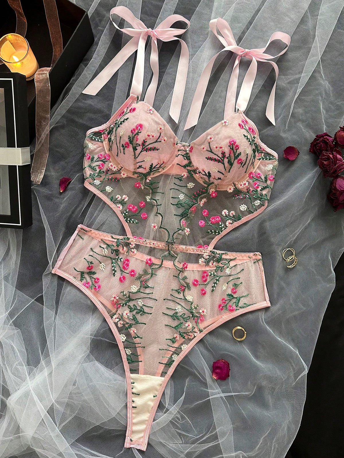 Women's Sexy Floral Embroidered Mesh Tie-Up Design Pink Jumpsuit, Sweet Sheer Alluring Minimalist Sexy Sexy Bra Jumpsuit For Valentine's Day, Honeymoon, Bedroom, Nightclub Atmosphere